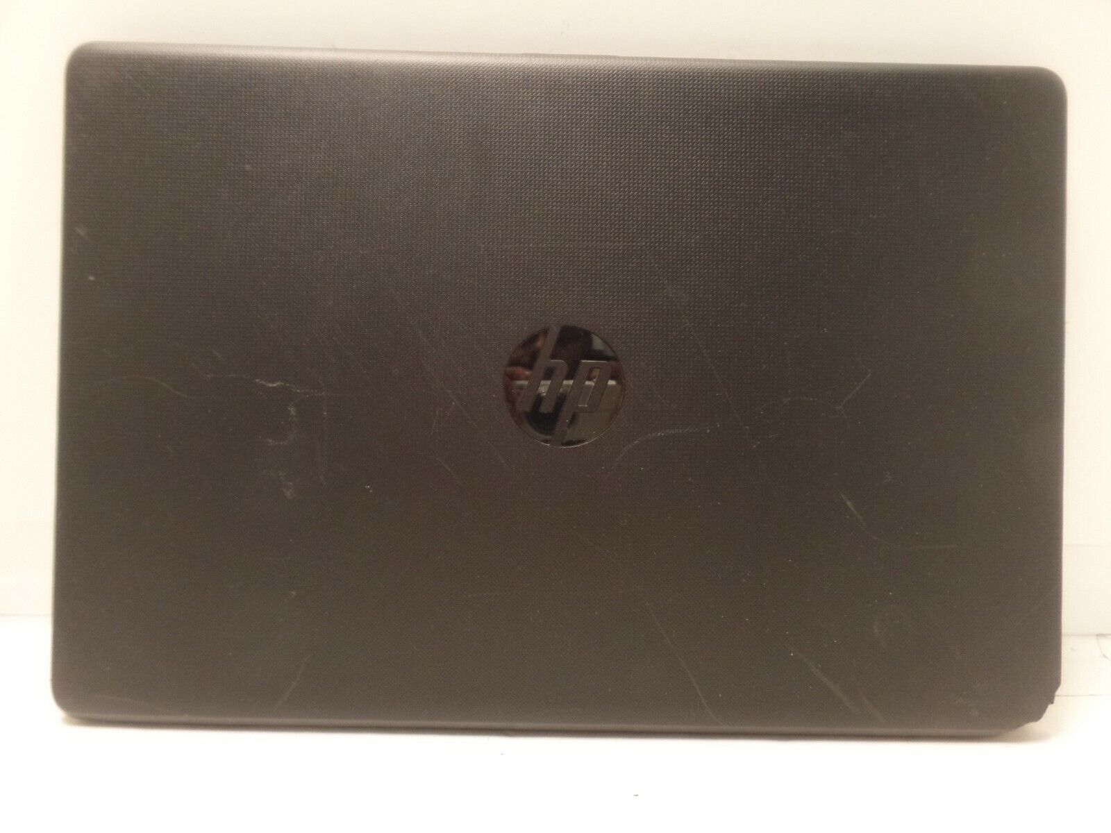 17″ HP 17-AK061NR 3.0GHz AMD A9-9420 8GB 1TB WIN 10 **COSMETIC DAMAGE**