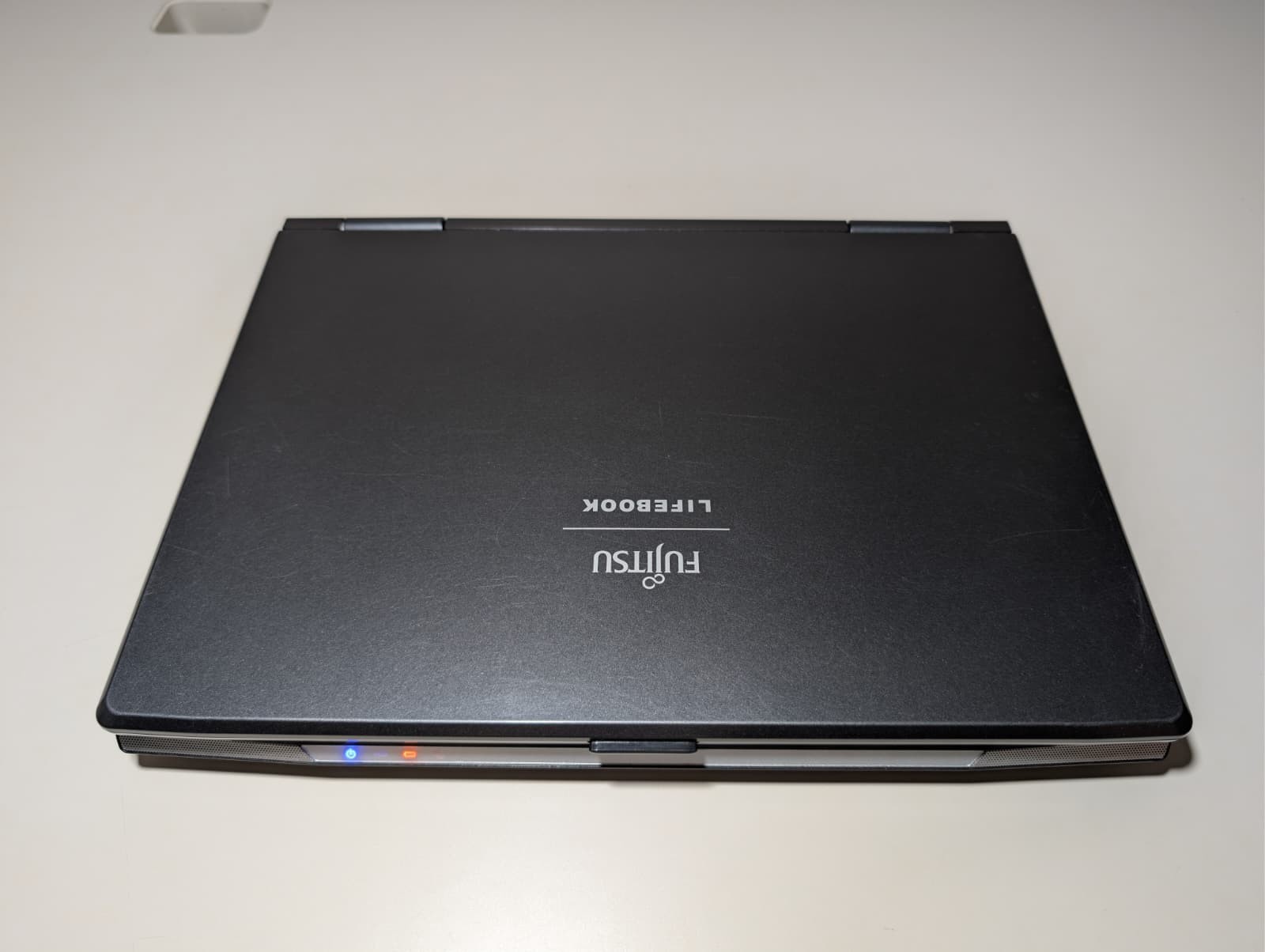 15″ FUJITSU LIFEBOOK A6120 | Core 2 Duo T8100 4GB RAM 500GB HDD | XP 32-Bit DVD