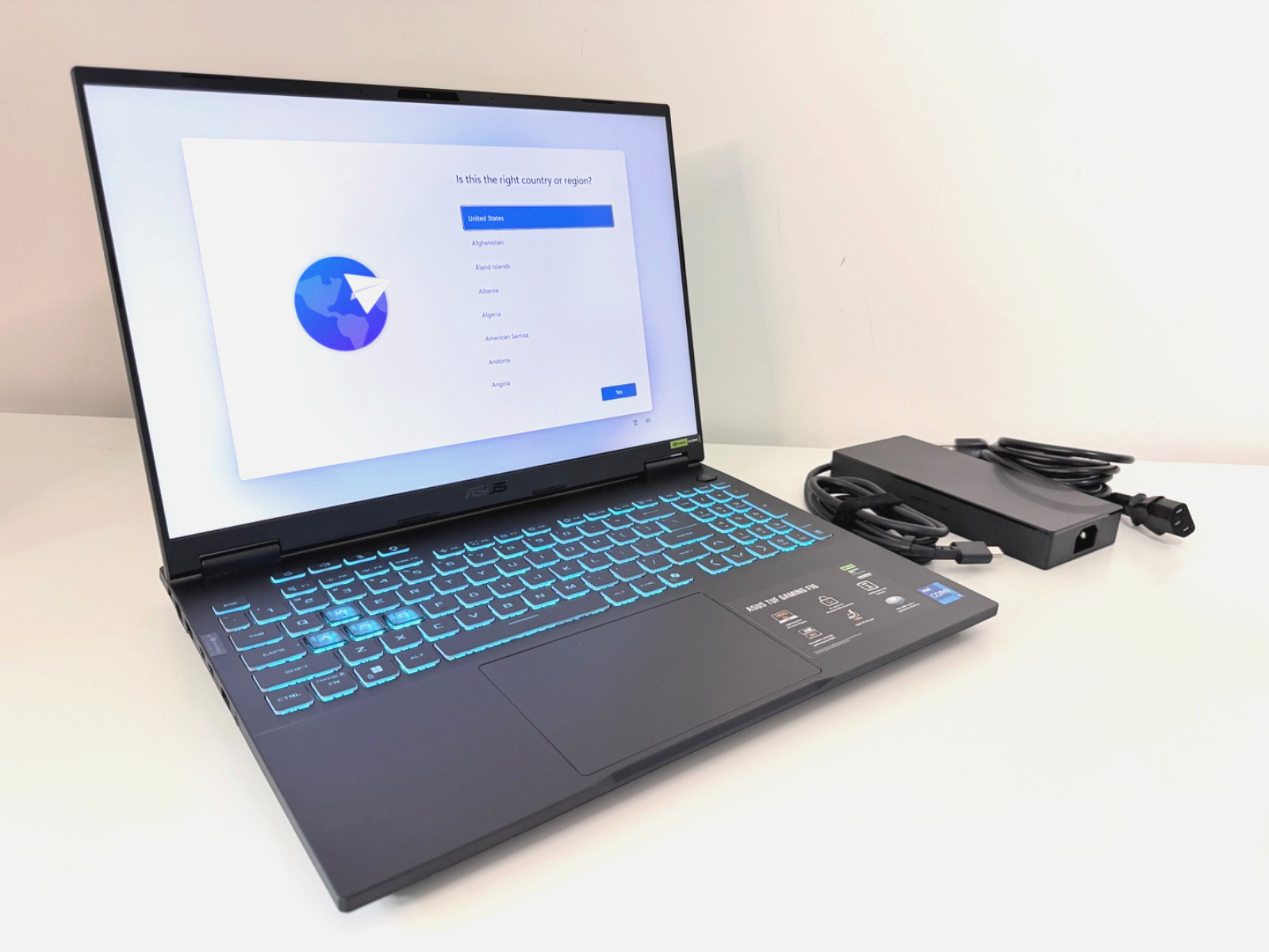 ASUS TUF F16 16″ Intel i7-14650HX /32GB/1TB SSD/RTX 5060 Gaming – FREE SHIPPING!
