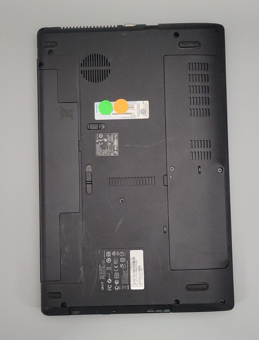 Acer Aspire 5250-BZ467 15.6″ / AMD E-450 @ 1.65GHz / 8GB Ram /500gb HDD/No OS