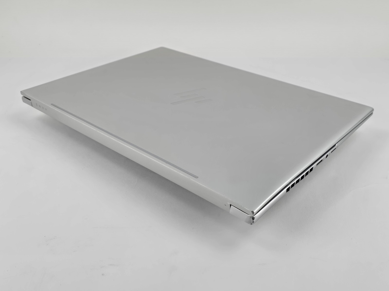 HP ENVY 16″ 120Hz Touch (Intel i7-13700H, 16GB, 1TB SSD, RTX 4060) – Used – READ