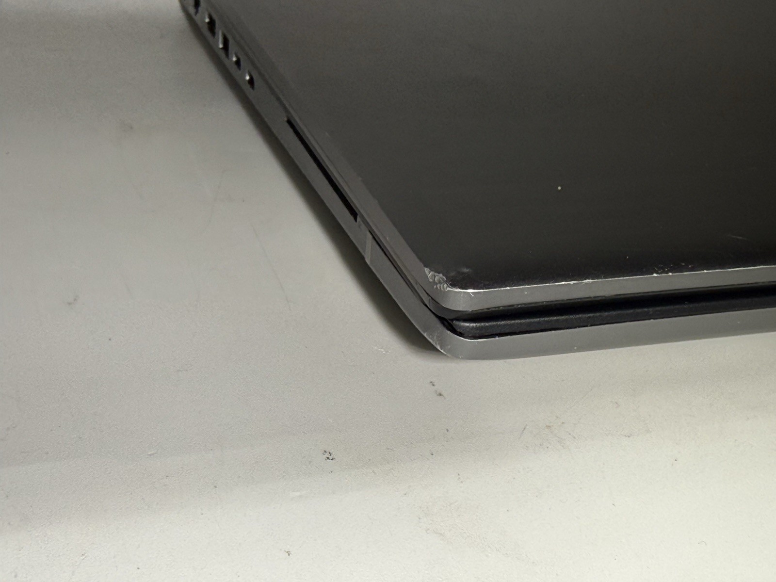 Dell Precision 7670 16″ i7-12850HX 32GB 512GB RTX A2000