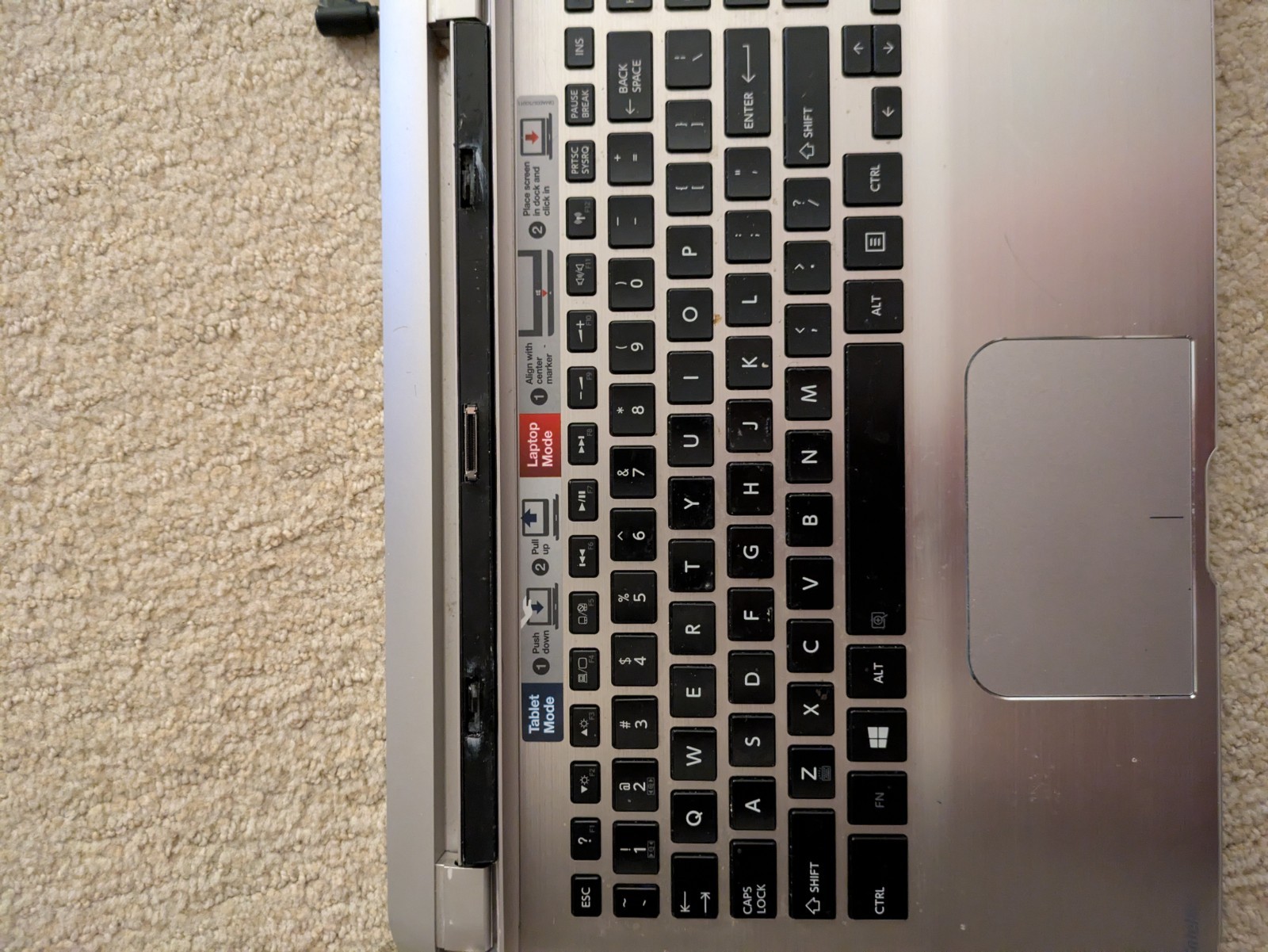 Toshiba Satellite Click 2 Pro P35W-B3220 Intel Core i5-4210u Laptop Tablet