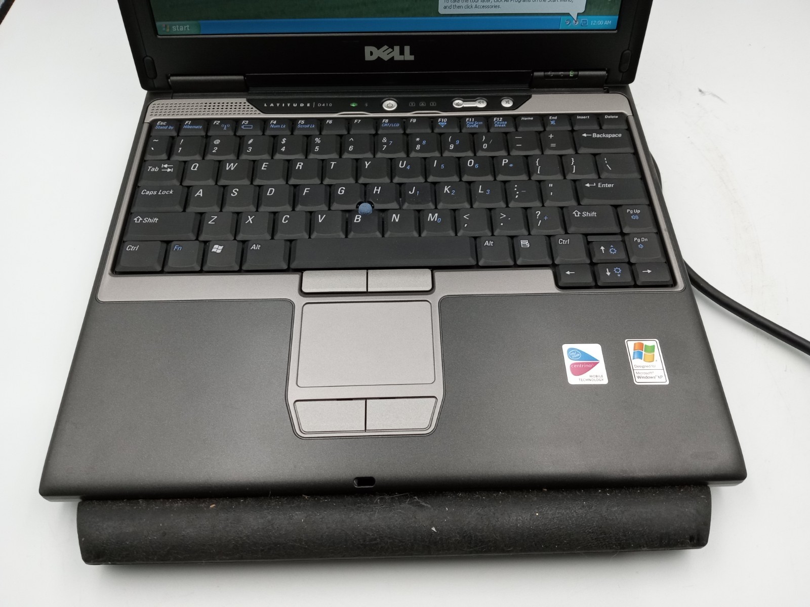 Dell Latitude D410 Laptop Intel Pentium 2.0GHz 2GB RAM 60GB HDD WinXP *READ* -RR
