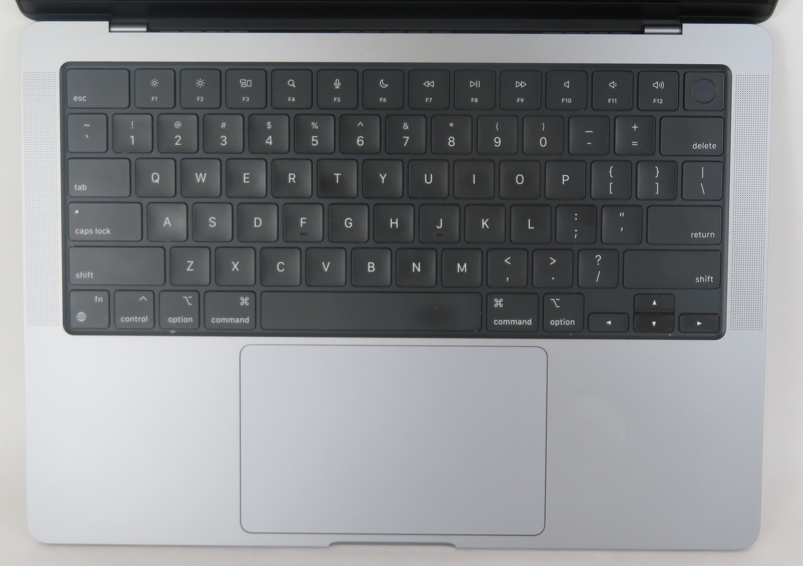 Apple Macbook Pro 2023 14in Retina M2 Pro 16GB RAM 512GB Tahoe A2779