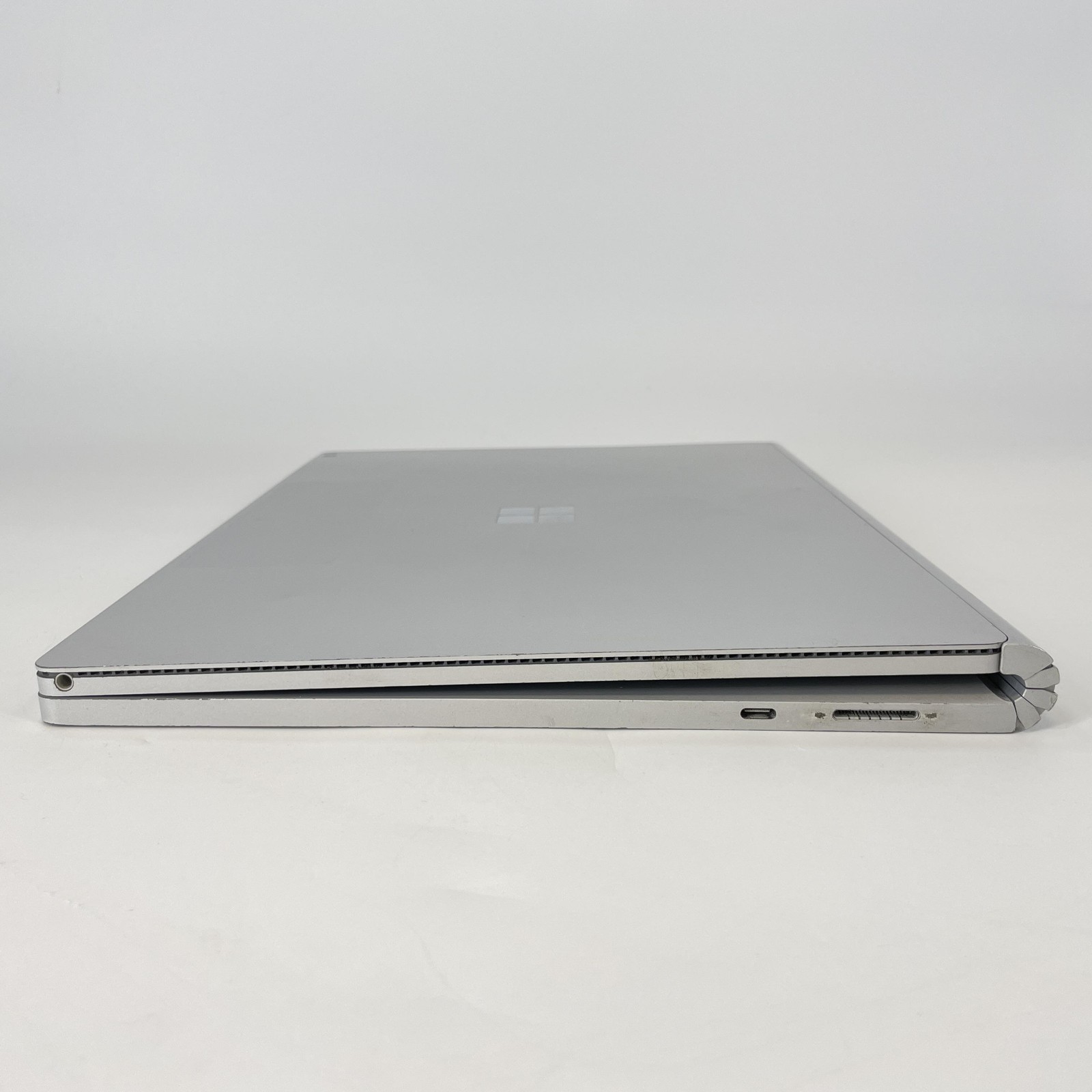 Microsoft Surface Book 2 15 TOUCH i7-8650U 1.90GHz 16GB 256GB SSD – BAD BATTERY