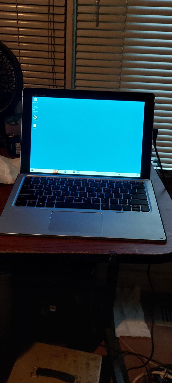 hp elite x2 1012 g1 tablet intel Core m3 6Y30 – 4 GB RAM – 128 GB SSD