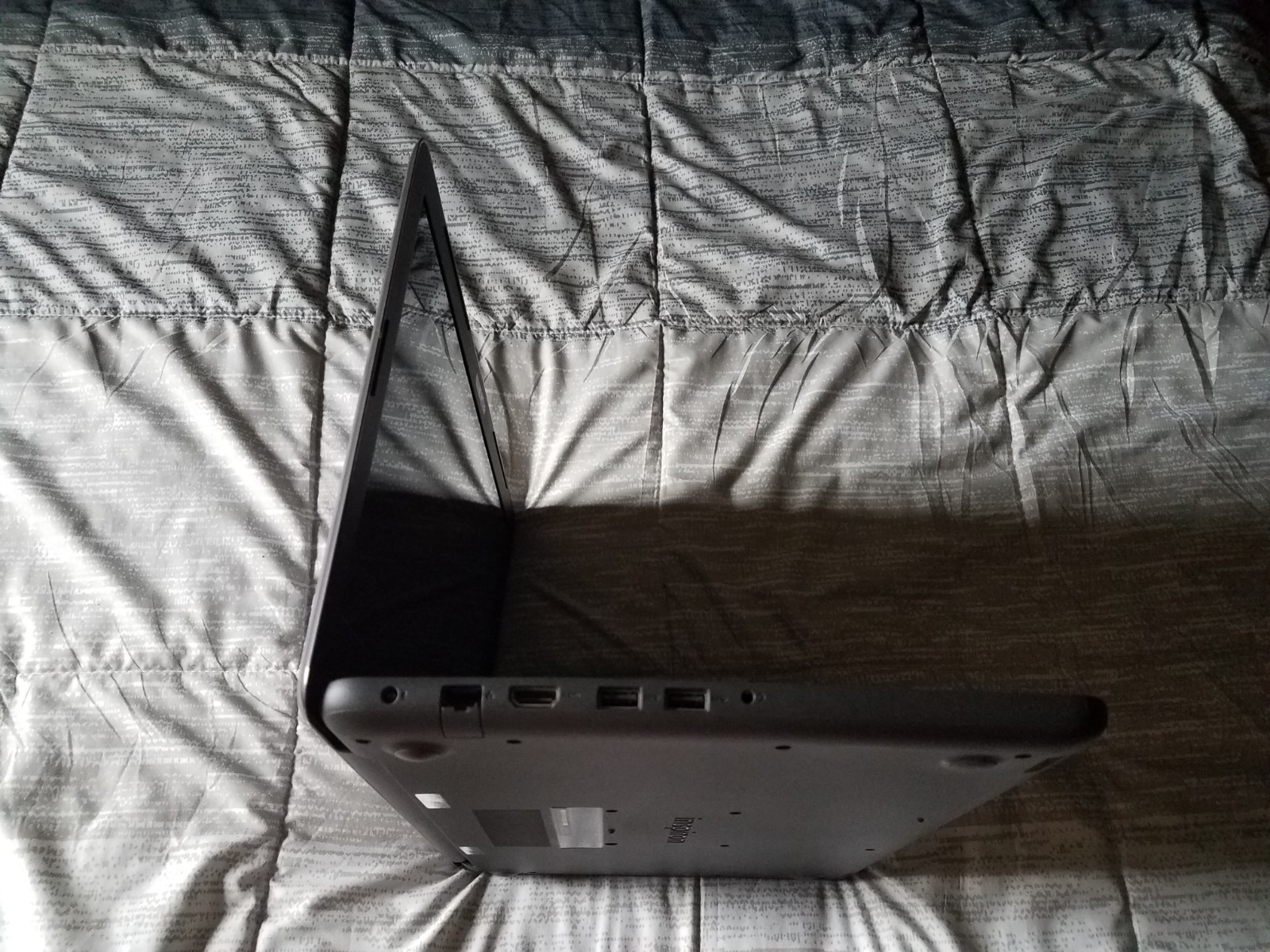 Dell Inspiron 5567 15.6″ Touchscreen Laptop with Windows 11 Home (2)TLM