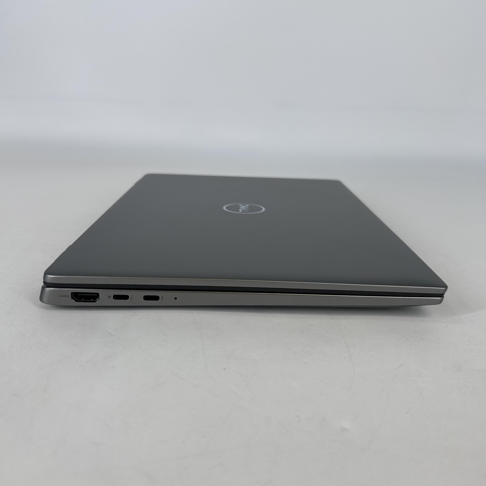 Dell Latitude 7450 14 Gray FHD+ 2.1 GHz Ultra 5 135U 32GB 256GB SSD Very Good