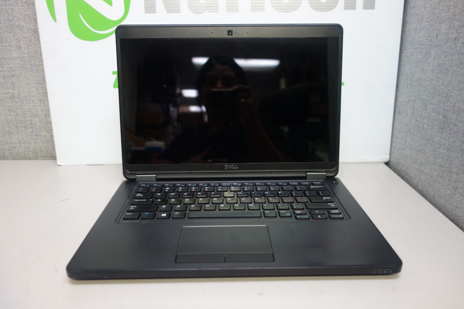 Dell Latitude E5450 14″ i5-5200U 2.2GHz 8GB/240GB UBUNTU Laptop +AC [BADBTRY]