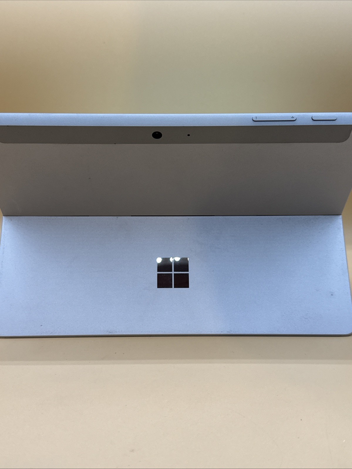 Microsoft Surface Go 3 1901 Intel Pentium Gold 6500Y 1.1GHz, 4GB RAM 64G Touch