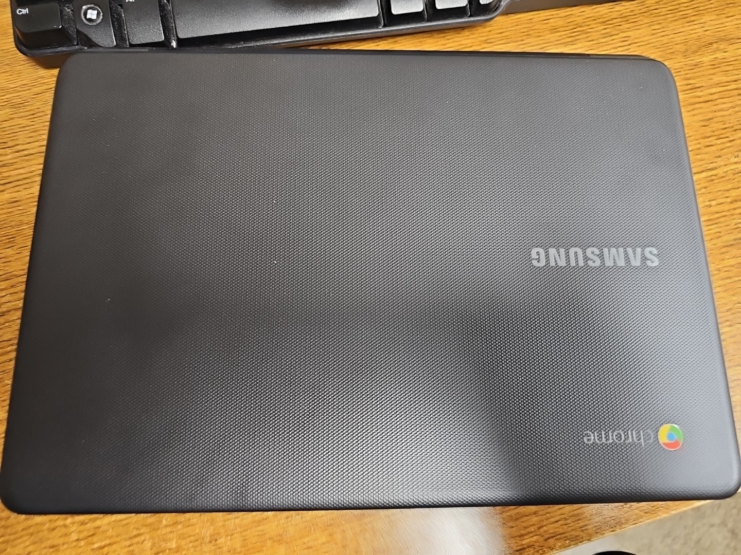 Samsung Chromebook 3 XE500C13-K02US (w/ charger) (No Box Included)