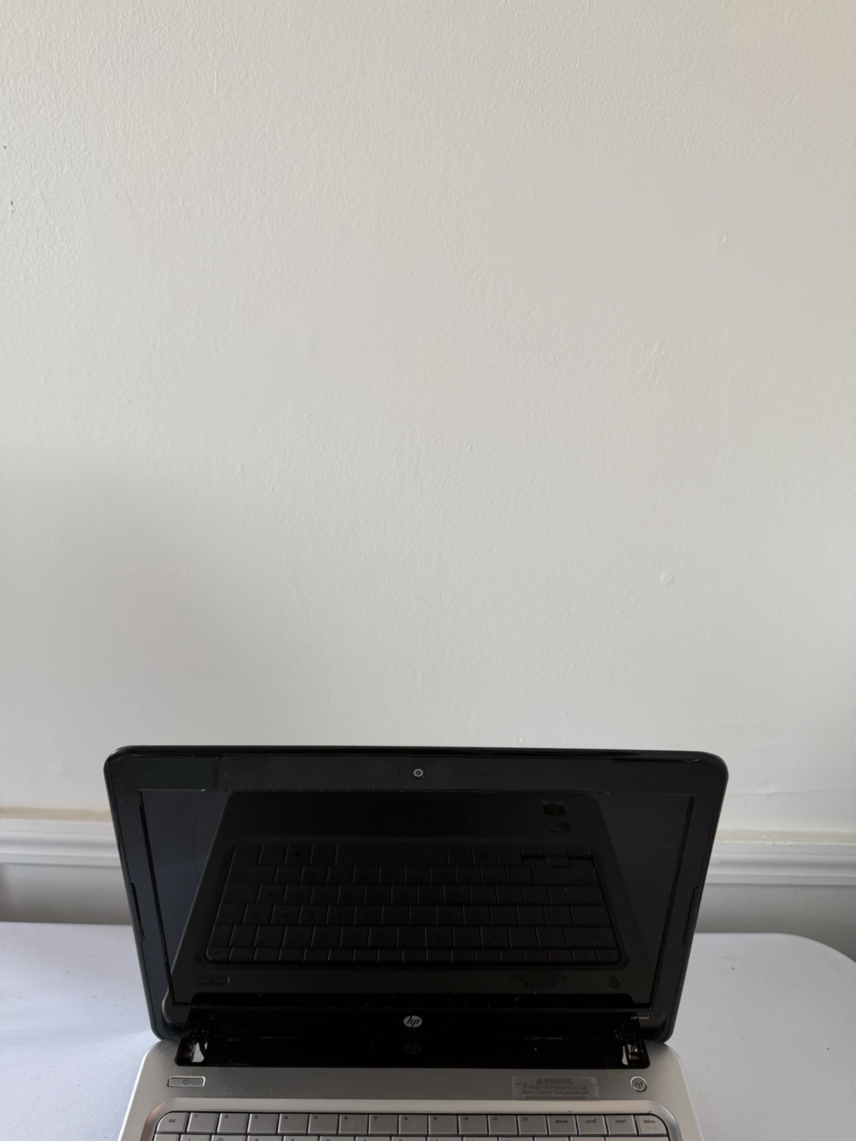 HP Mini 311-1000 Laptop – Intel Atom N270 – RAM 1 GB – No Storage – Read Des