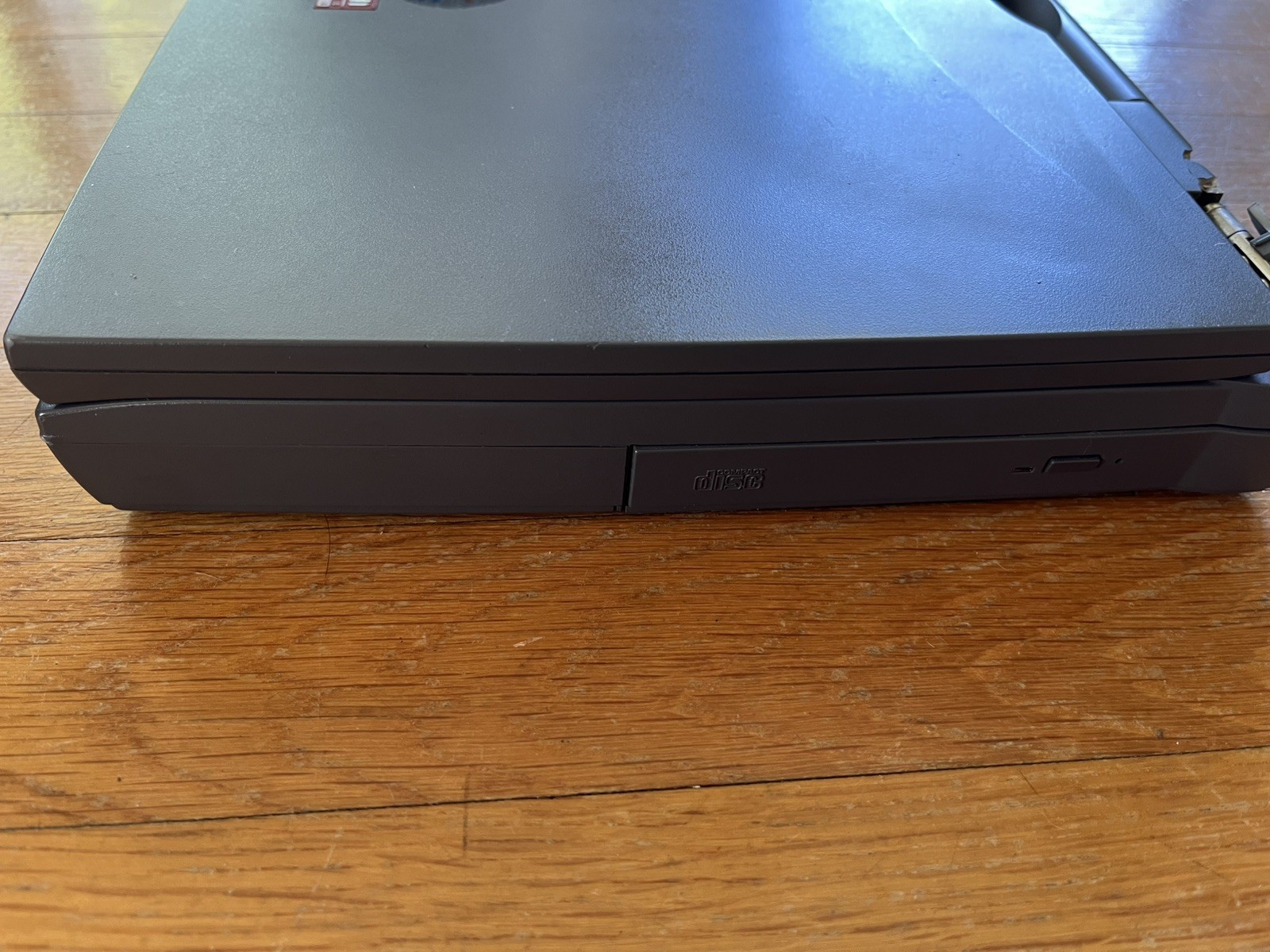 Vintage Hitachi VisionBook Laptop Plus 4000 series Model # 4360X