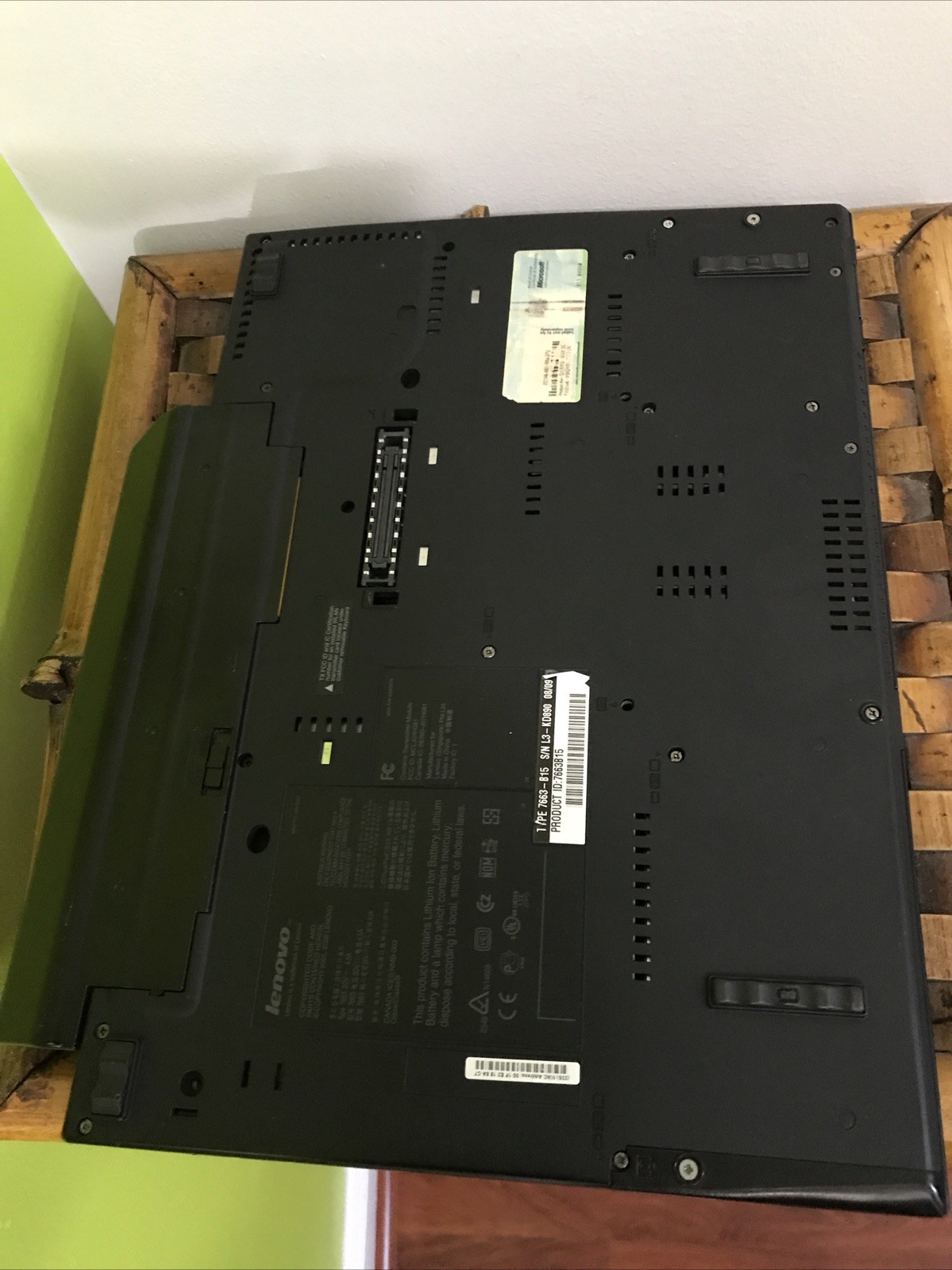 Lenovo Thinkpad T61 Laptop Computer – Weak Battery