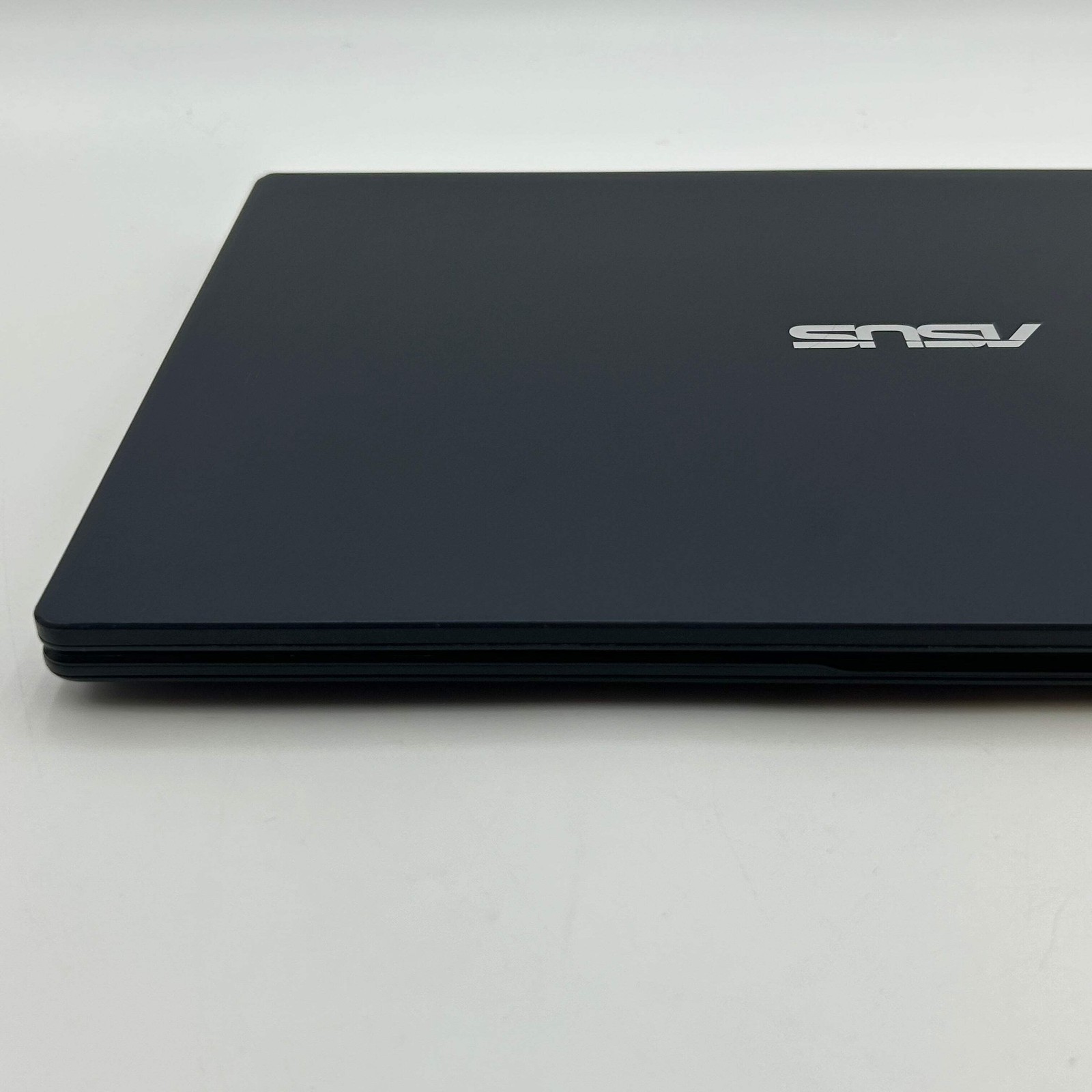 Asus 14″ Laptop Intel Celeron 1.1GHz 8GB RAM 64GB E410M *READ*