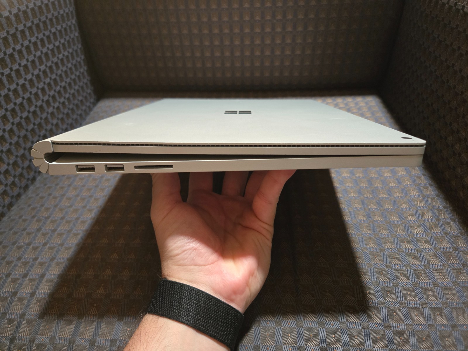 Lot of 2 Microsoft Surface Book 3 15″ (Intel i7-1065G7 GTX 1660 Ti 16GB RAM)