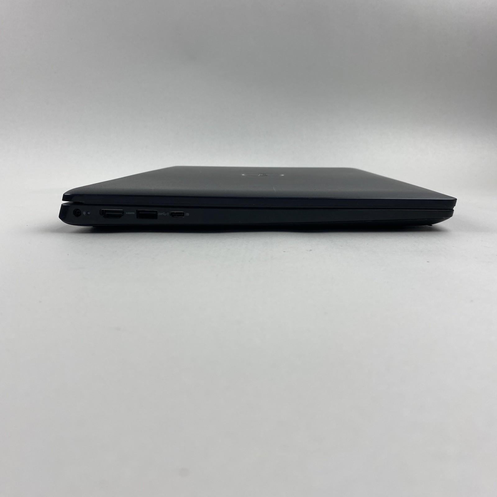 Dell Latitude 3520 Intel Core i5-1135G7 2.40GHz 8GB RAM 15.6″ No HDD No OS