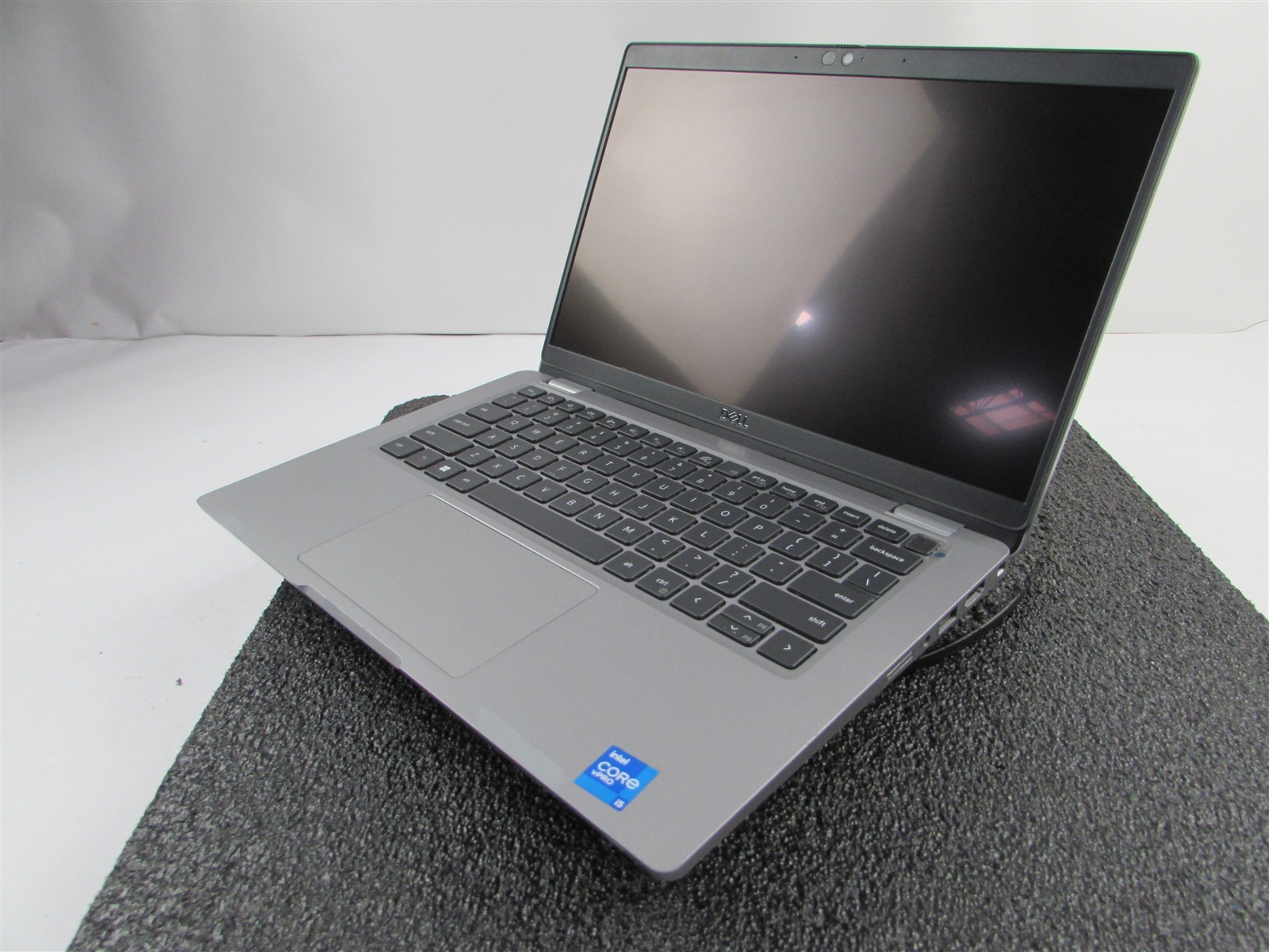 DELL LATITUDE 5320 (LAPTOP) TOUCHSCREEN I5-1145G7 512GB SSD 16GB RAM NO O.S/BATT