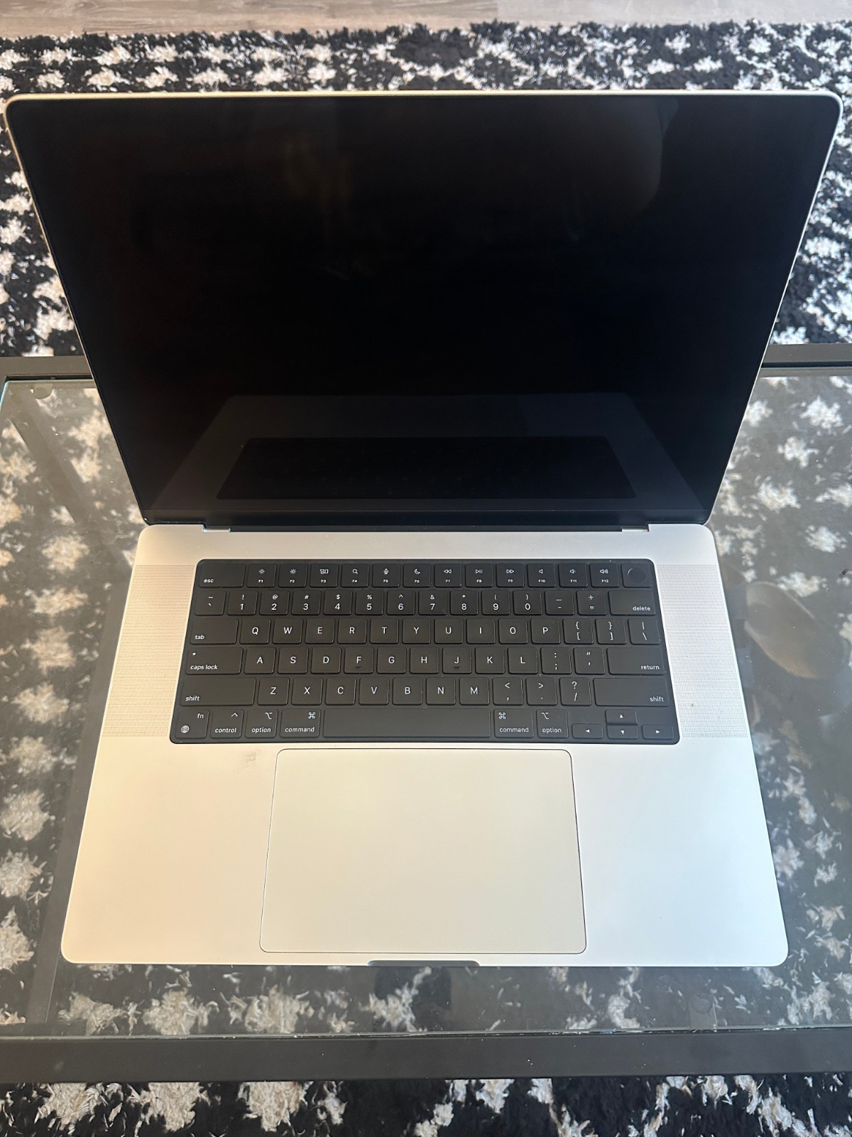 Apple – MacBook Pro 16″ (M1 Max chip)