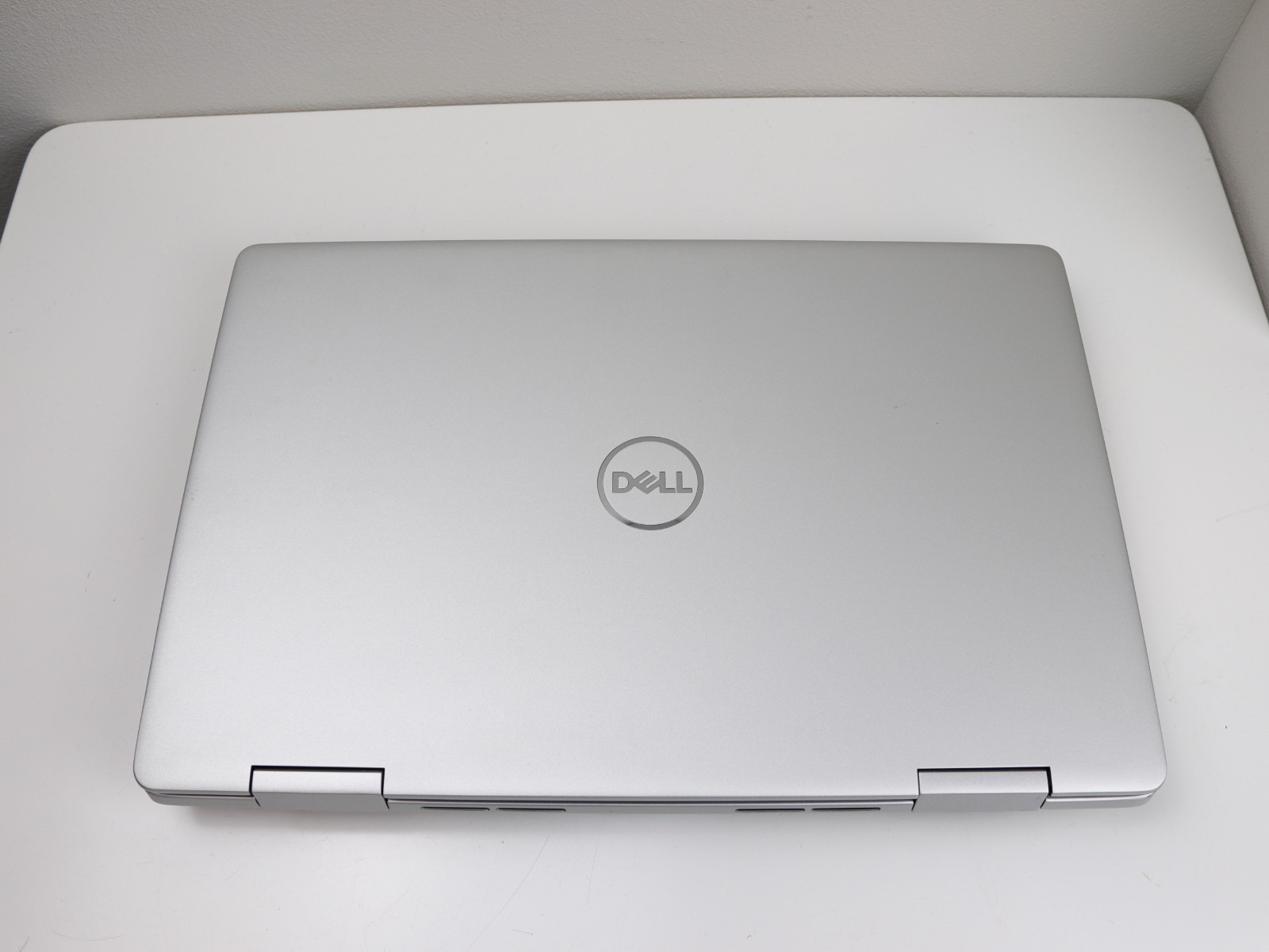 Dell Inspiron 7586 15.6″ FHD Touch i5-8265U 16GB DDR4 256GB SSD + 1TB HDD
