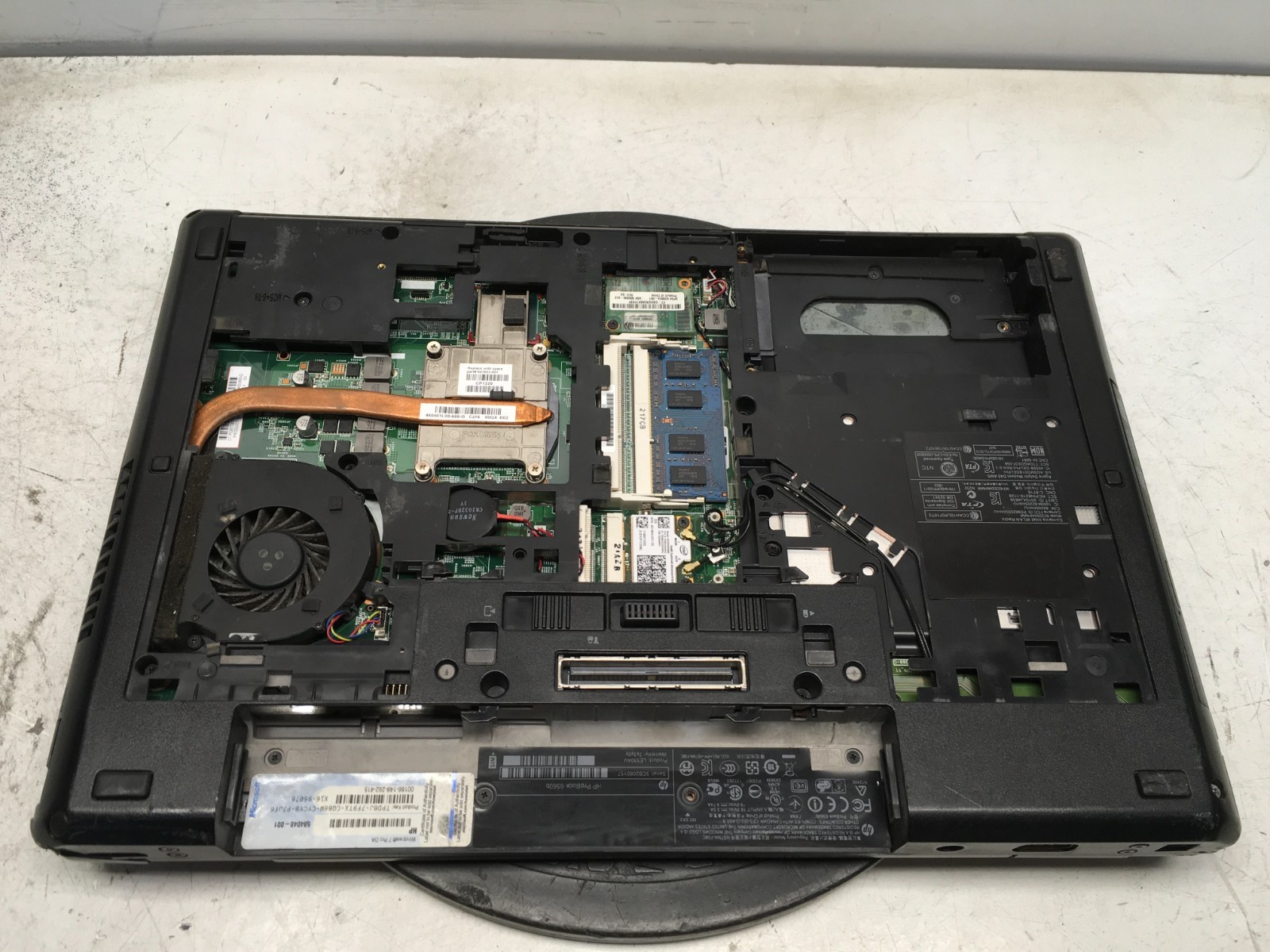 HP ProBook 6560B Intel i5-2410M 2.3GHz 1 GB NO HDD