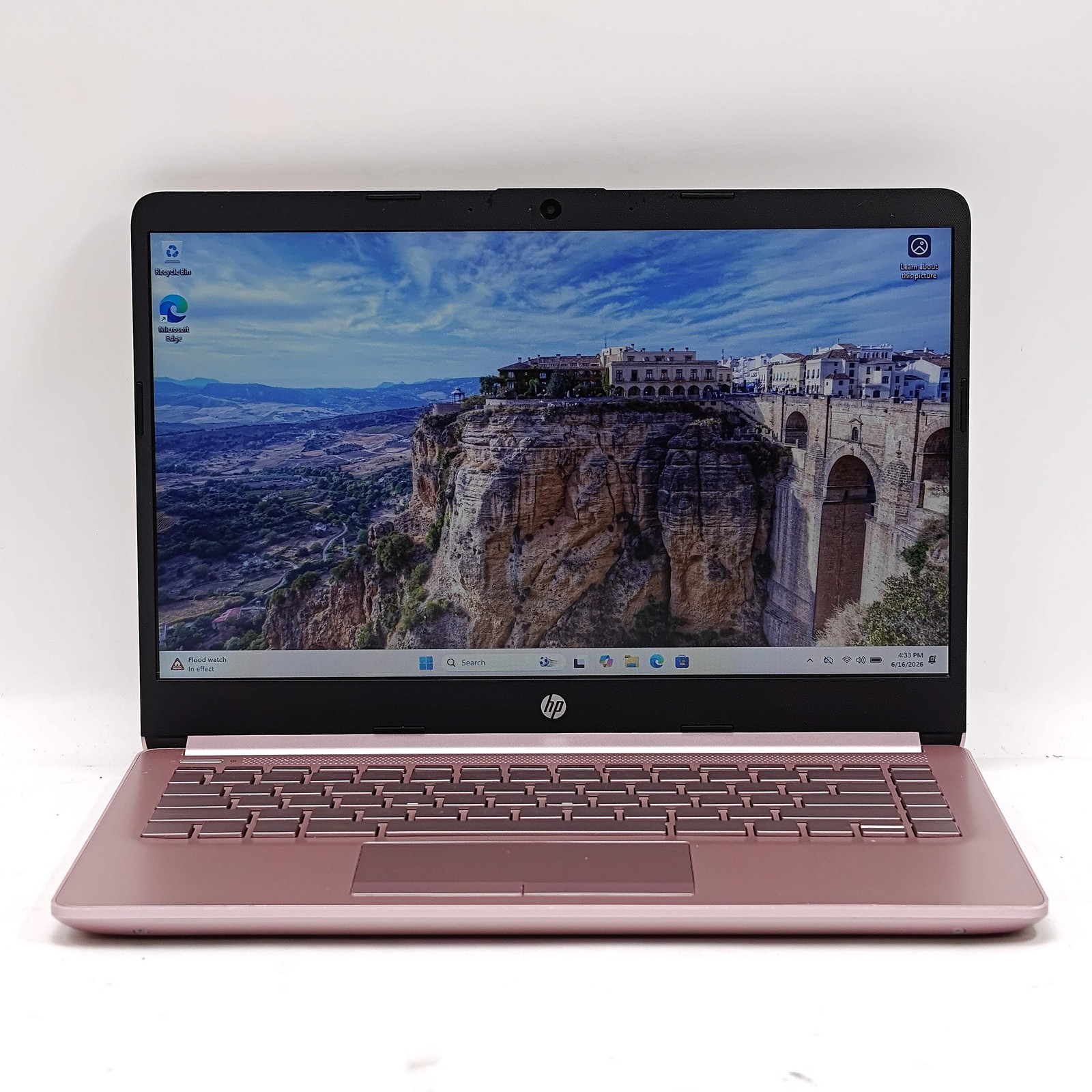 HP Laptop 14-CF2112WM 14.4″ Celeron N4120 1.1GHz 4GB RAM 64GB SSD