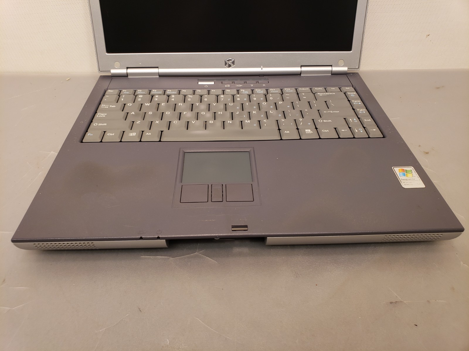 Gateway 450SX4 15″ Laptop Pentium 4 1.6GHz 512MB RAM 60GB HDD, Windows XP **READ