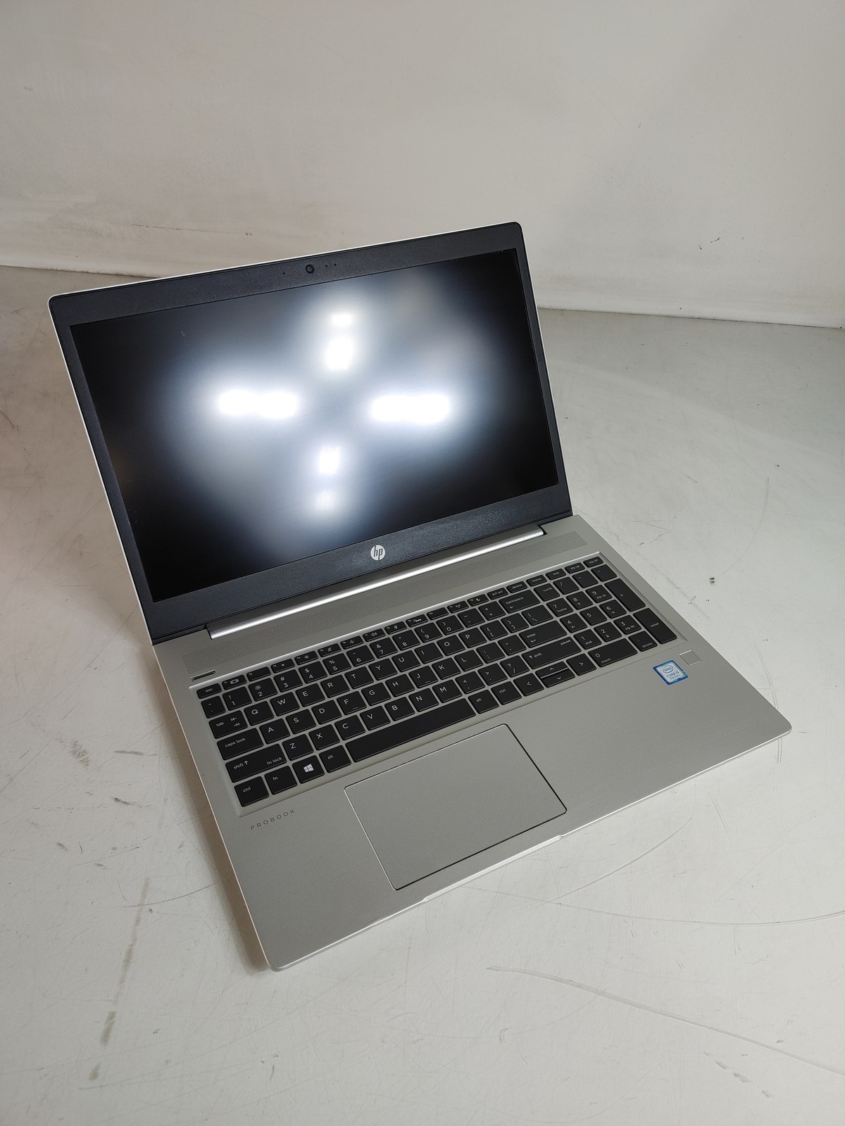 HP ProBook 450 G6 Core i5-8265U 1.60 GHz 8 GB DDR4 No HDD