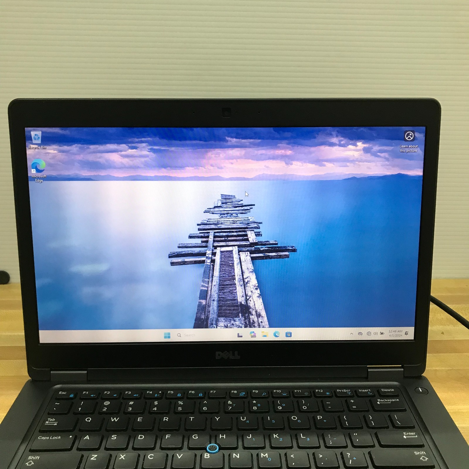 Dell Latitude 5480 14″ i5-6300U 2.40GHz 8GB RAM 256GB SSD (Windows 11 Pro)