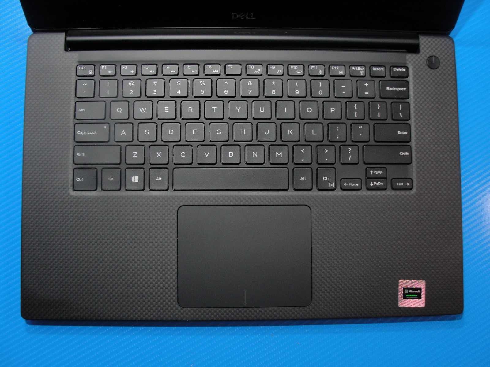 Dell Precision 5540 15.6″ FHD TOUCH i7-9850H 2.6GHz 32GB RAM 1TB SSD NV T2000