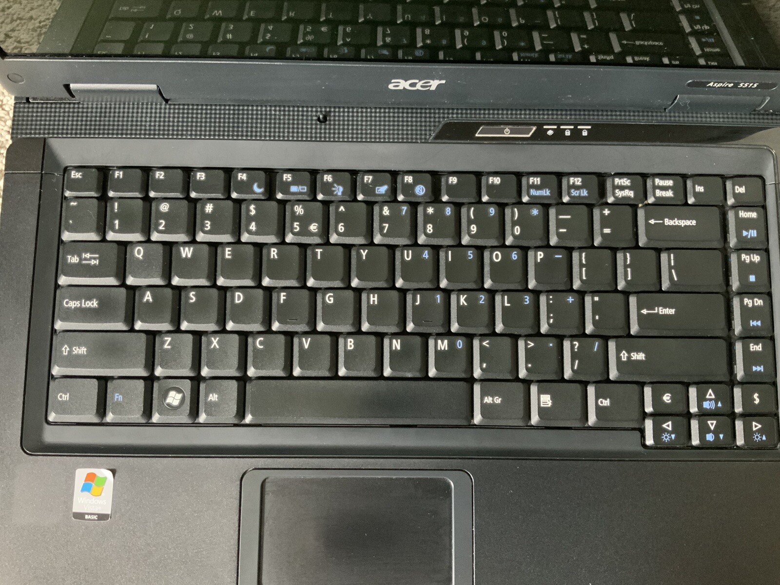 Acer Aspire KAW60 Laptop – Stuck on “Just a Moment” Screen – For Parts/Repair