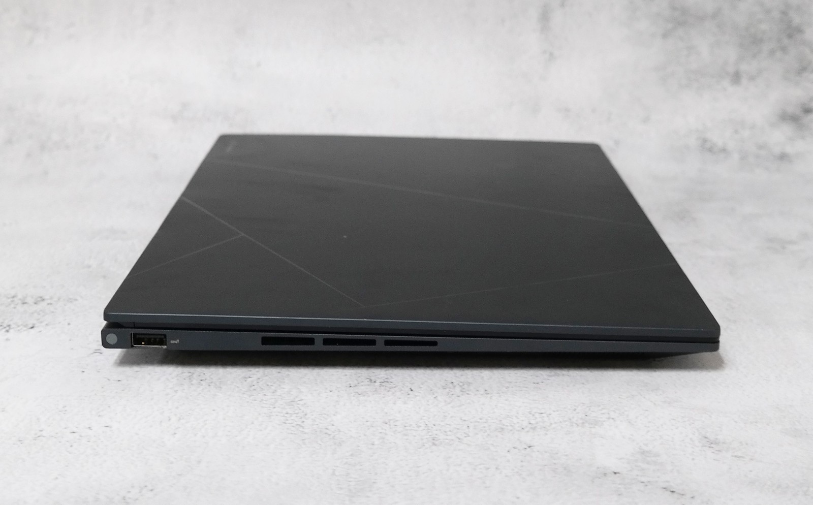 ASUS Zenbook 14X 14″ i5-13500H 8GB RAM DAMAGED