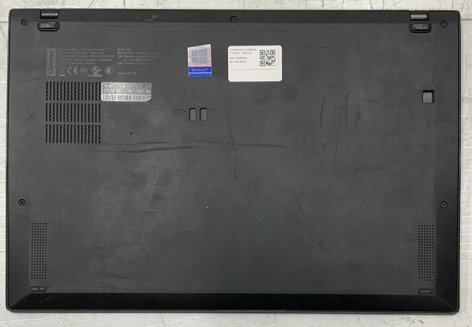 Lenovo ThinkPad X1 Carbon Gen 7 14″ Intel i5-8365U 16GB DDR3 256GB NVMe W10P