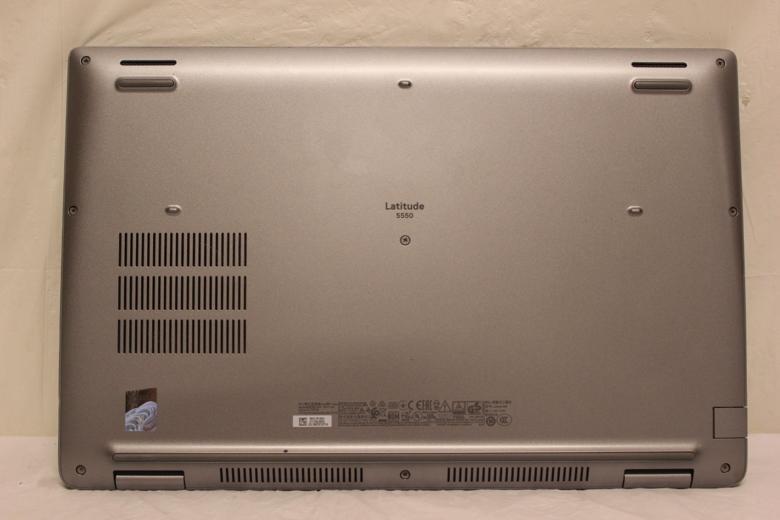 Dell Latitude 5550 15.6” Laptop Intel Core Ultra 7 155U 32GB RAM 512GB WIN11 D2