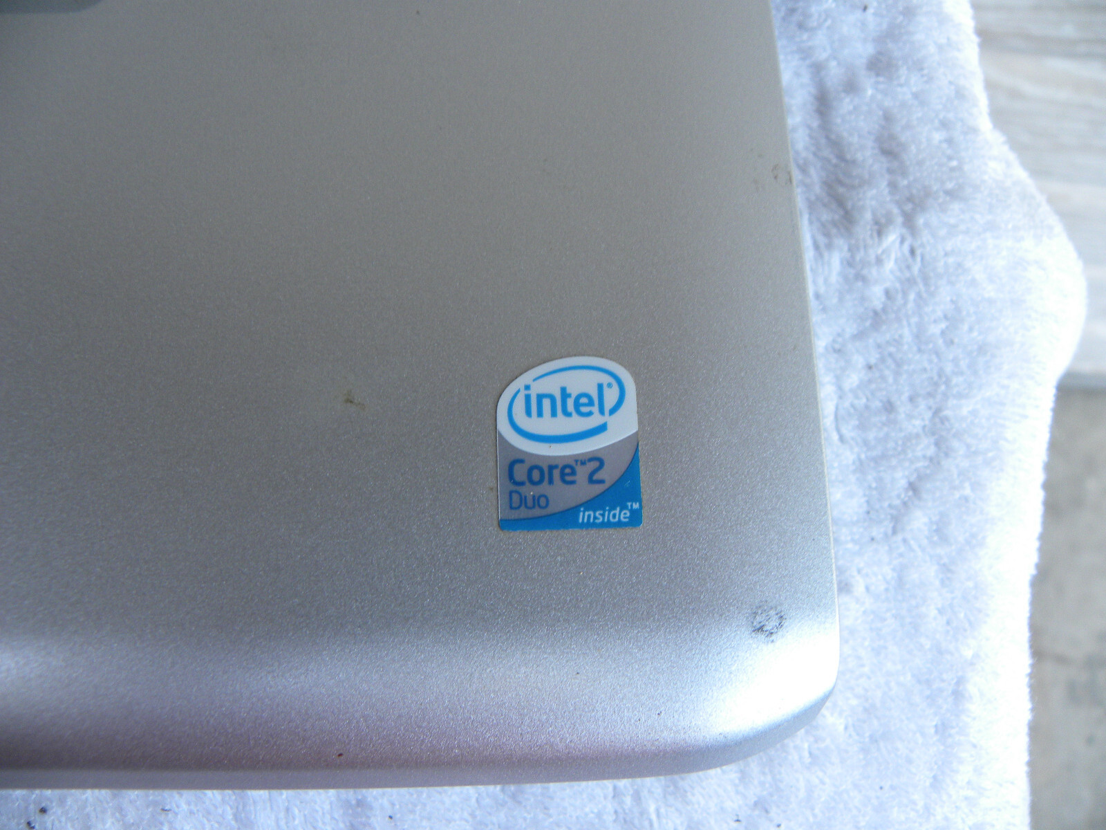 Dell Inspiron 1720 17″ (AS IS / FOR PARTS) – No Hard / Drive Untested
