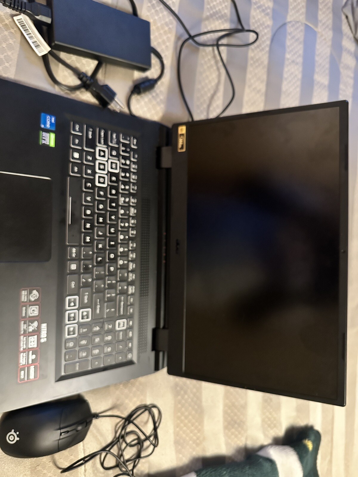 Acer Nitro 5 AN515 15.6″ (512GB SSD, Intel Core i5 9th Gen., 4.10 GHz, 8GB)…