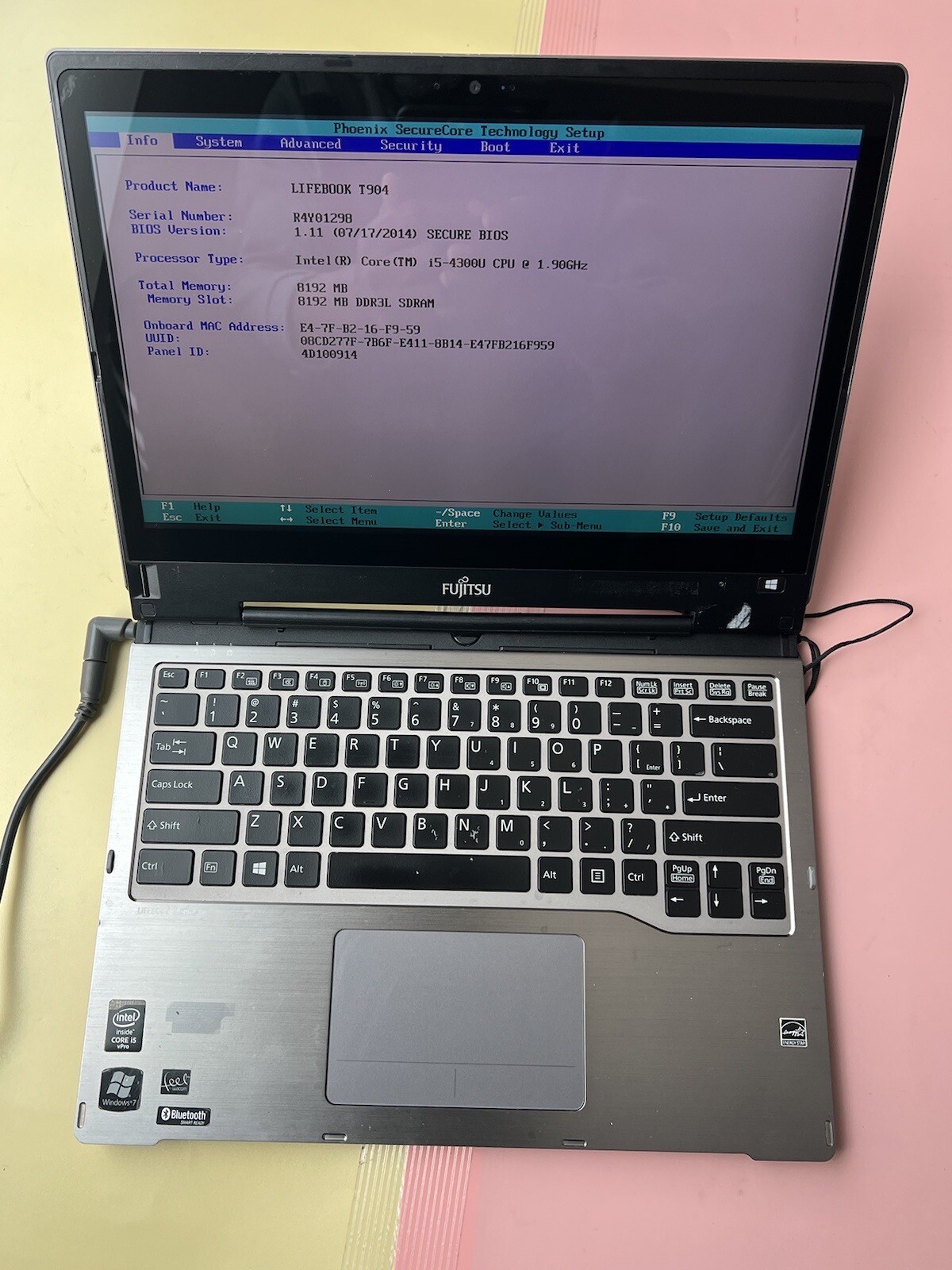 FUJITSU LIFEBOOK T904 (2 IN 1)Core i5-4300U 8GB RAM 0GB SSD WEBCAM TOUCHSCREEN