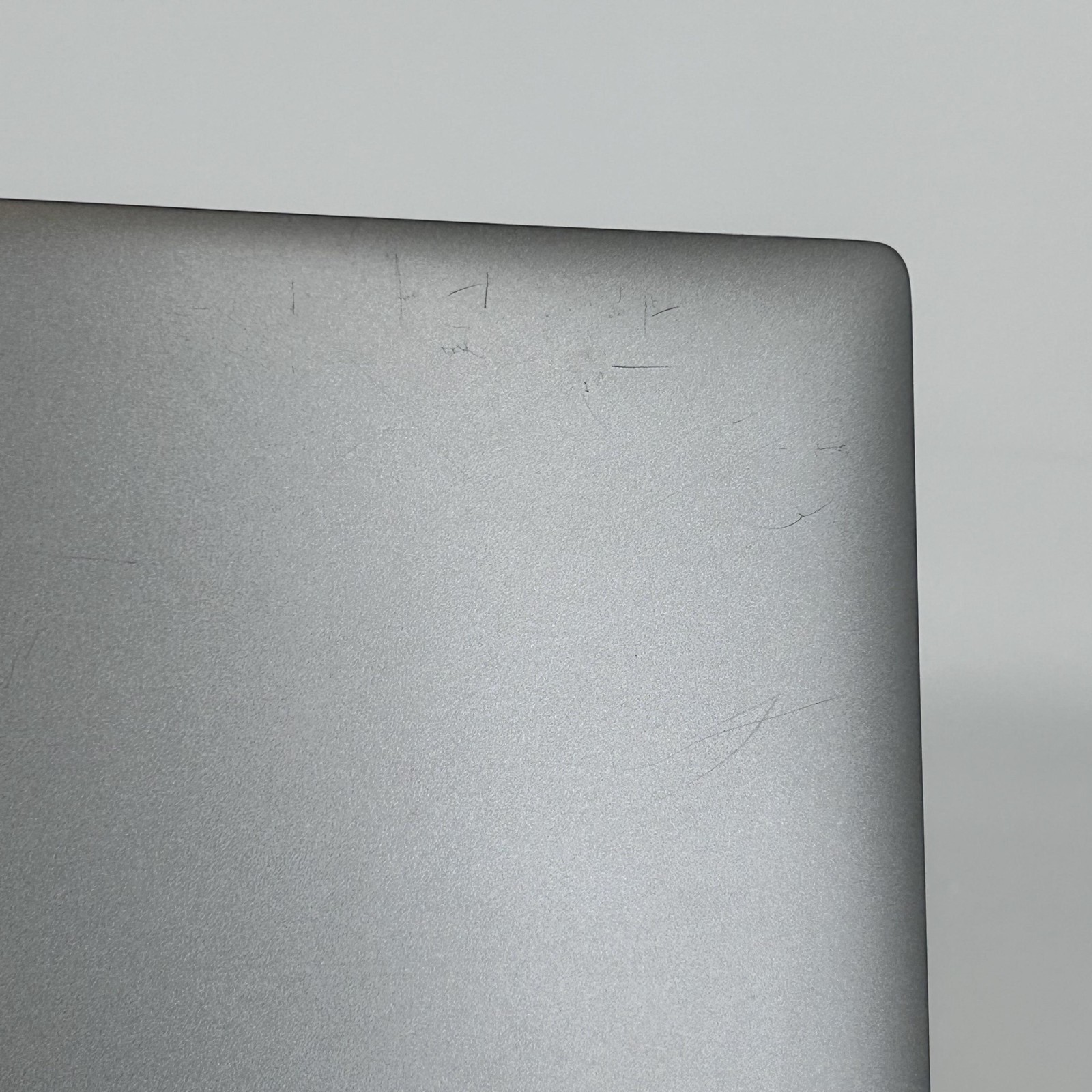 Dell Latitude 5450 14 Gray FHD 1.7 GHz Ultra 7 165U 16GB RAM 512GB SSD Good