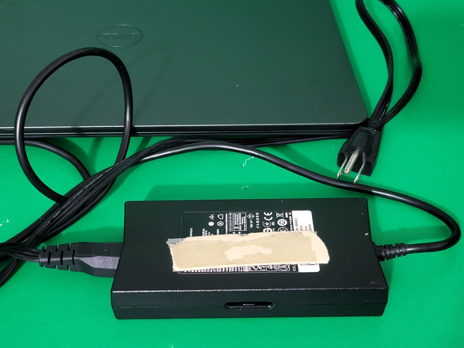 Dell Latitude 3550 15.6″ i5-5200U 2.2GHz 4GB RAM 500GB HDD For Parts As Is