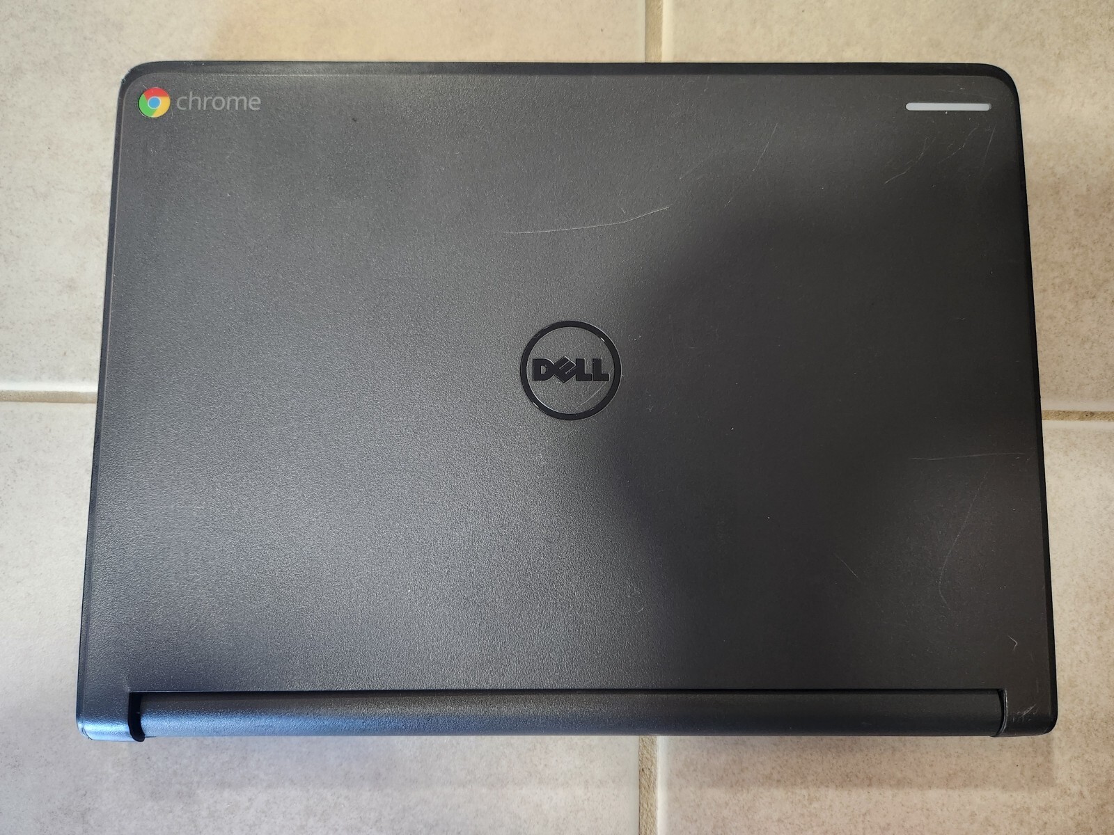 DELL CHROMEBOOK 11 NOTEBOOK PC COMPUTER P22T POWERS ON NO CHARGER PARTS ONLY!