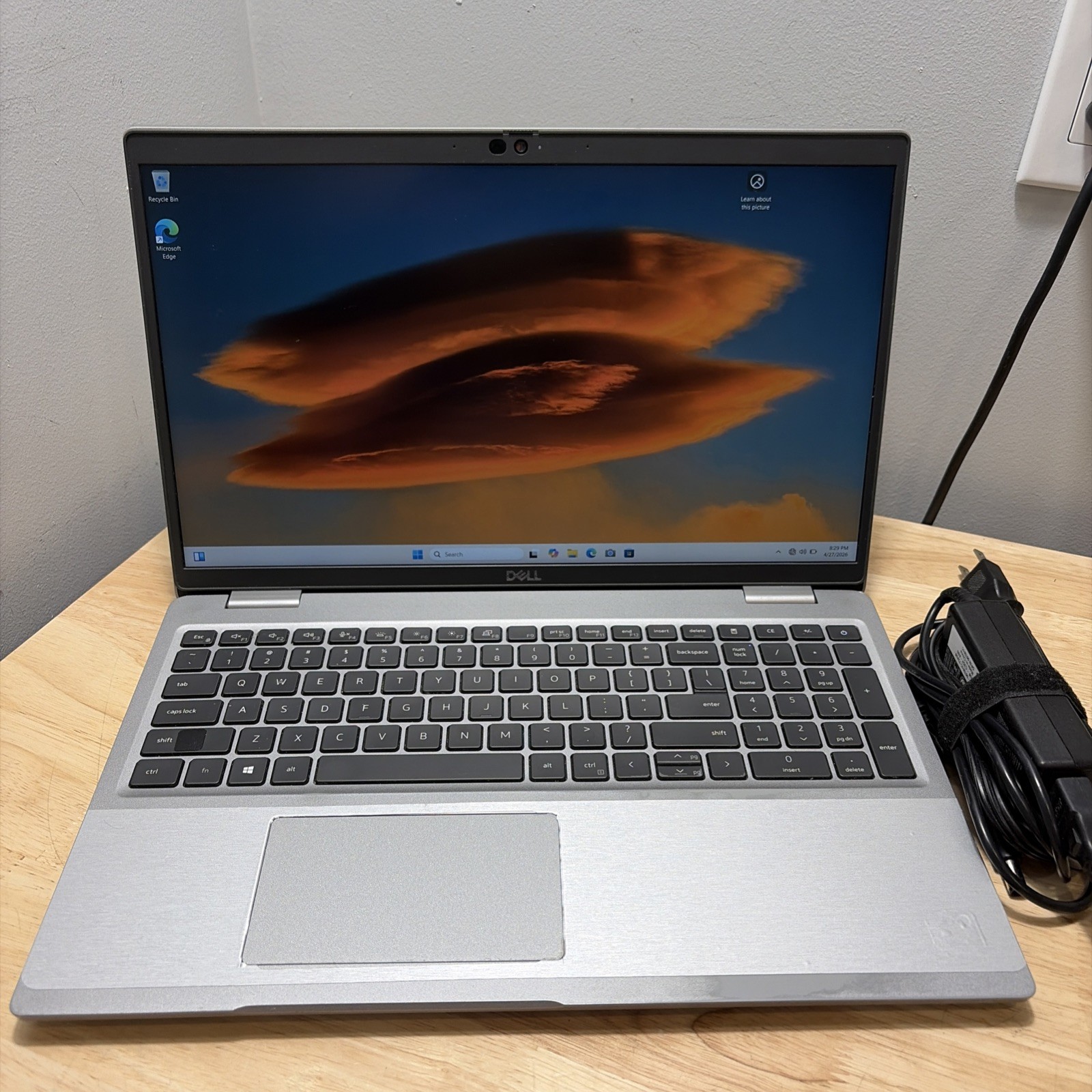 Dell Latitude 5520 Core i5-1145G7 2.60GHz, 16GB, 256GB SSD WebCam, WiFi W11 Cord