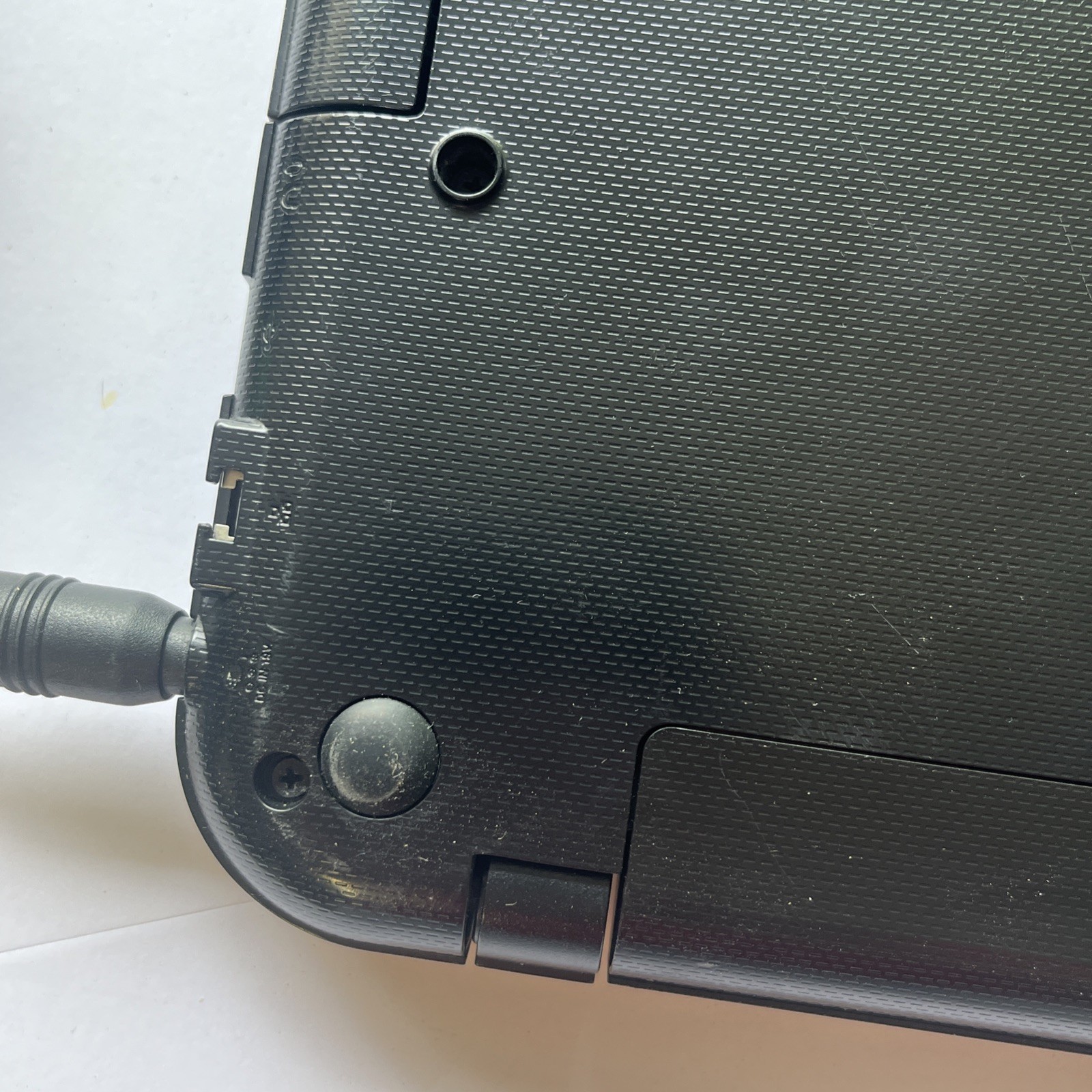 TOSHIBA SATELLITE C55D B5102 Includes Power Supply. Powers On.