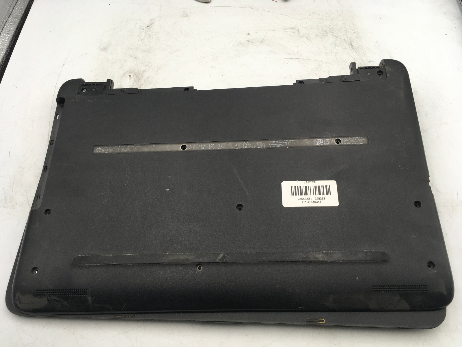 HP 15 AY039WM – FOR PARTS/DAMAGED CASE – INTEL i3-6100U – 8GB RAM – READ DESC-BB