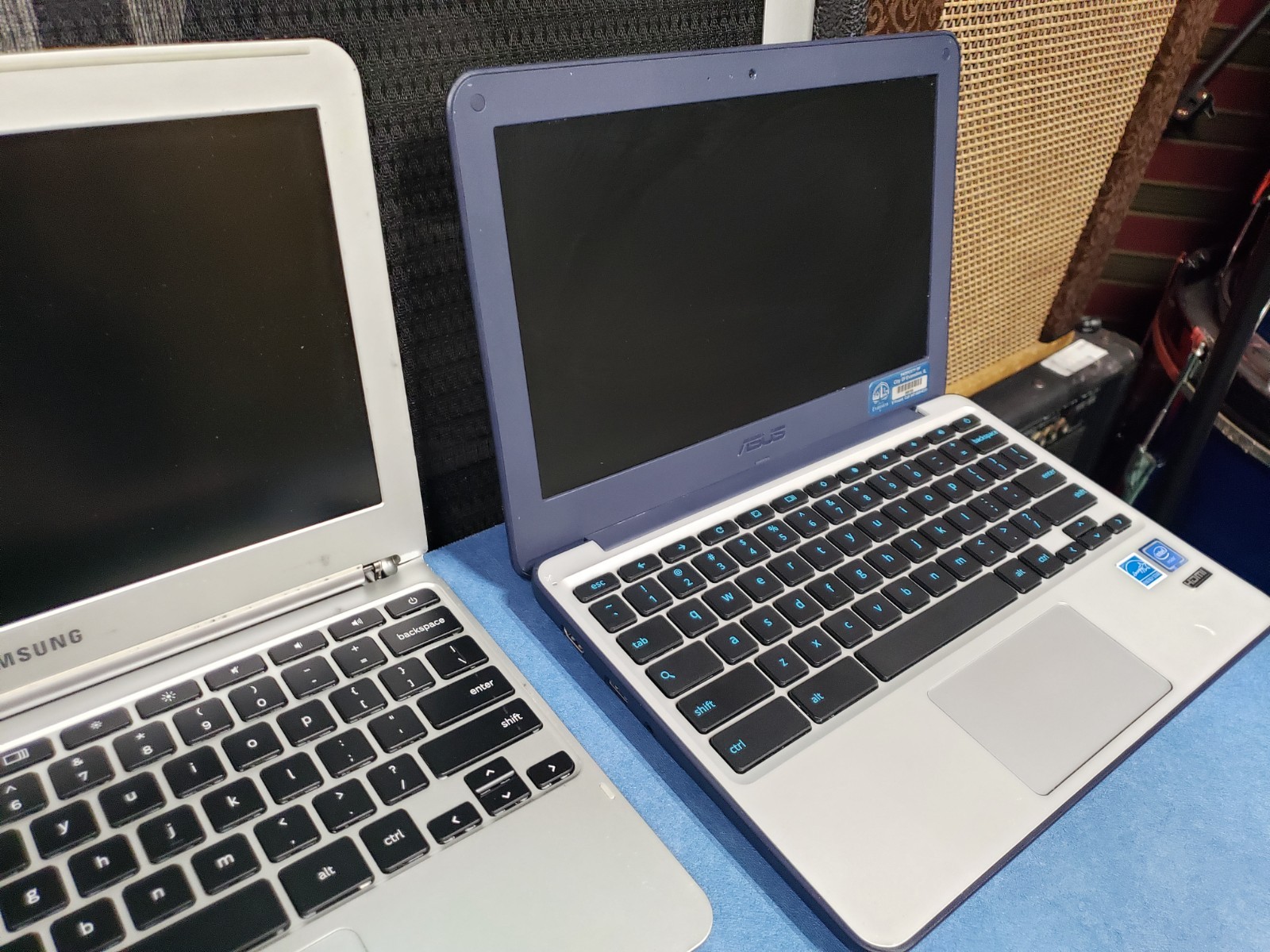 Samsung XE303c12 cb, Asus C202S cb, Asus eepc seashell series for parts only
