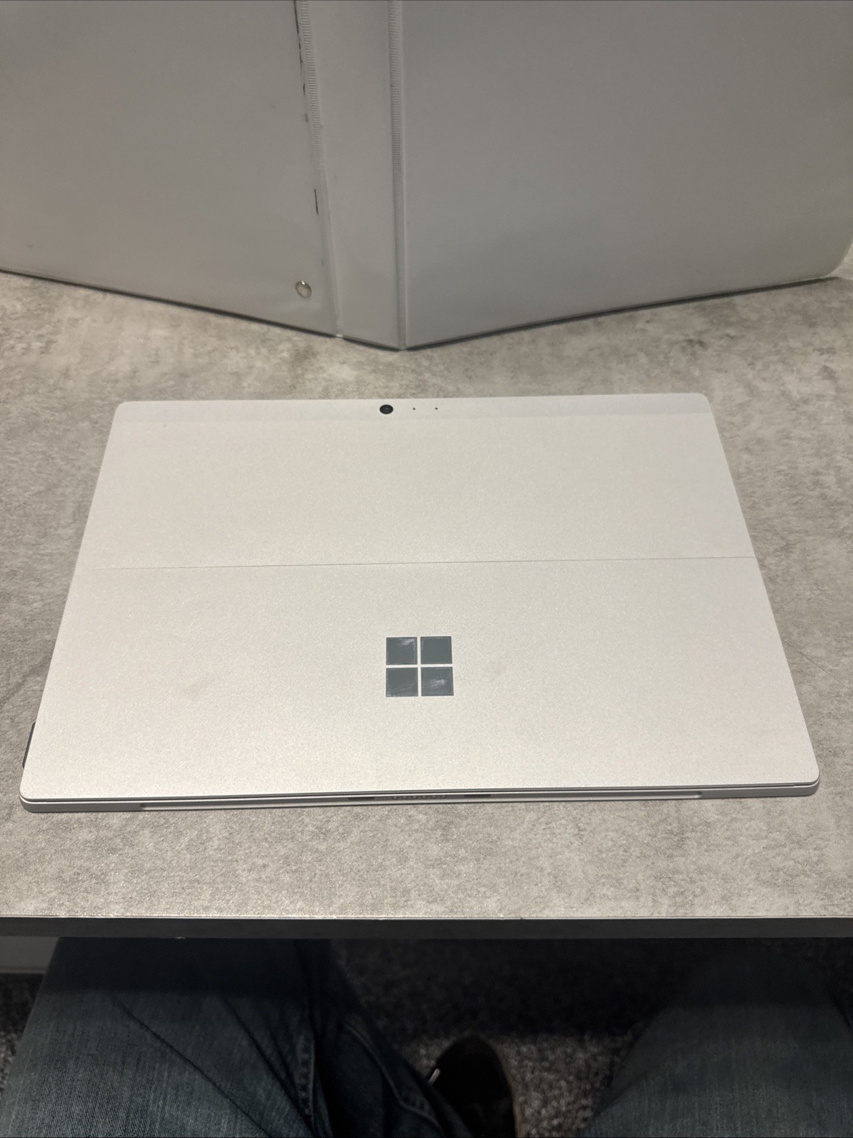 Microsoft Surface Pro 5 Intel Core i5-7300U @ 2.60GHz 4GB RAM 128GB SSD