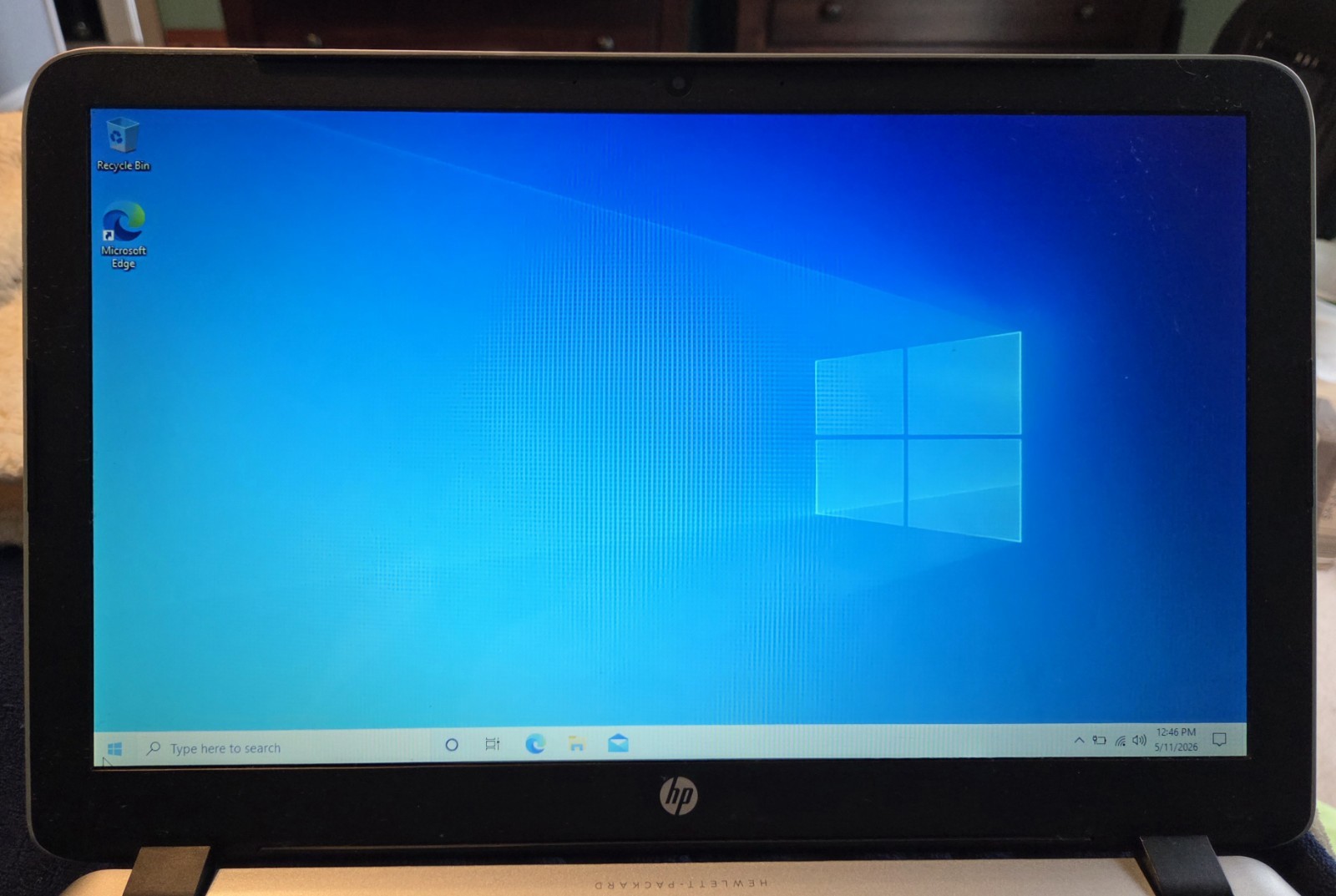 HP Pavilion 15 Notebook PC 15 i7 – 5500U 2.40ghz 6GB