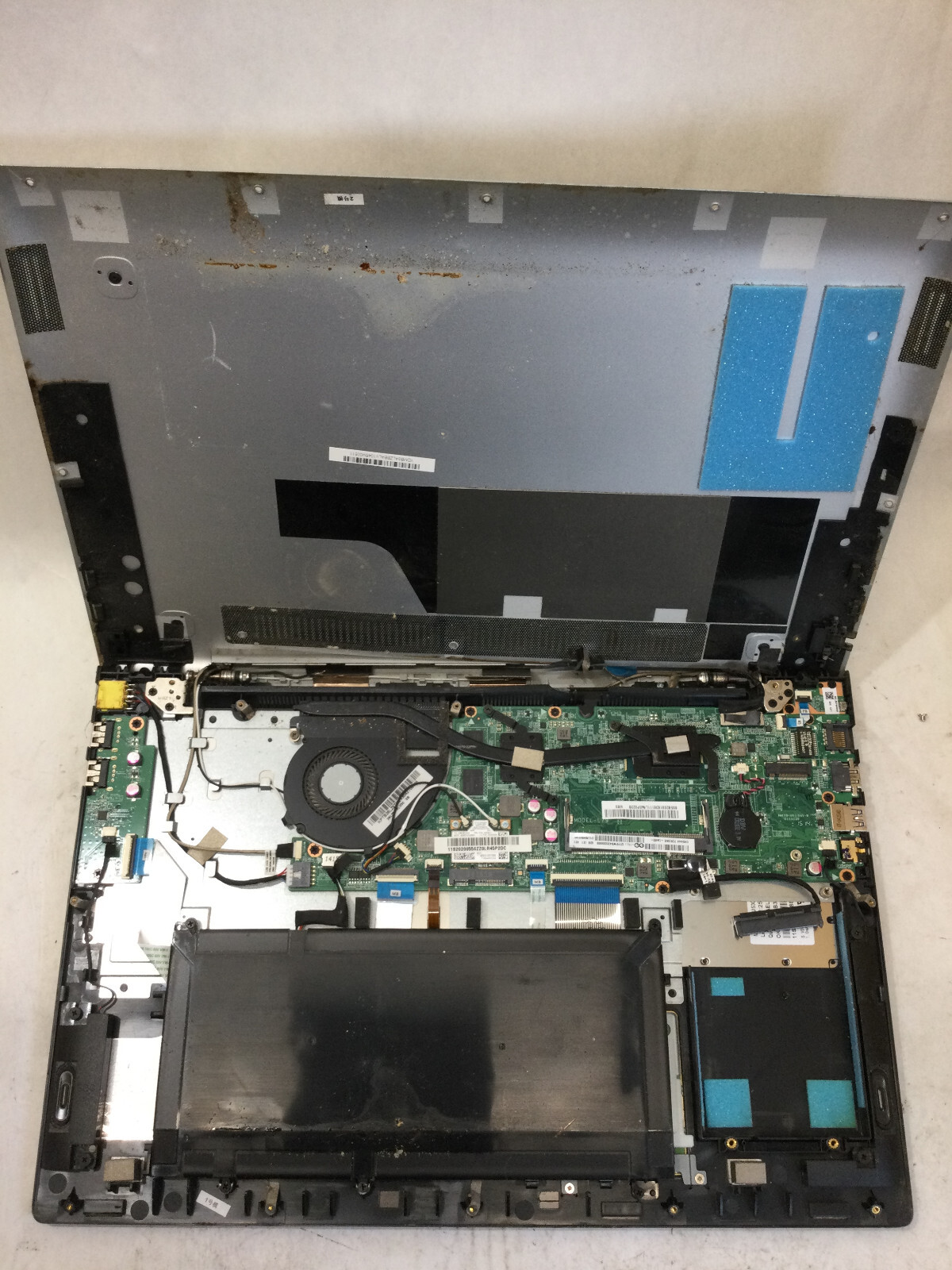 LENOVO IDEAPAD U530 TOUCH – FOR PARTS – BROKEN HINGES – INTEL I7 – READ DESC -BB