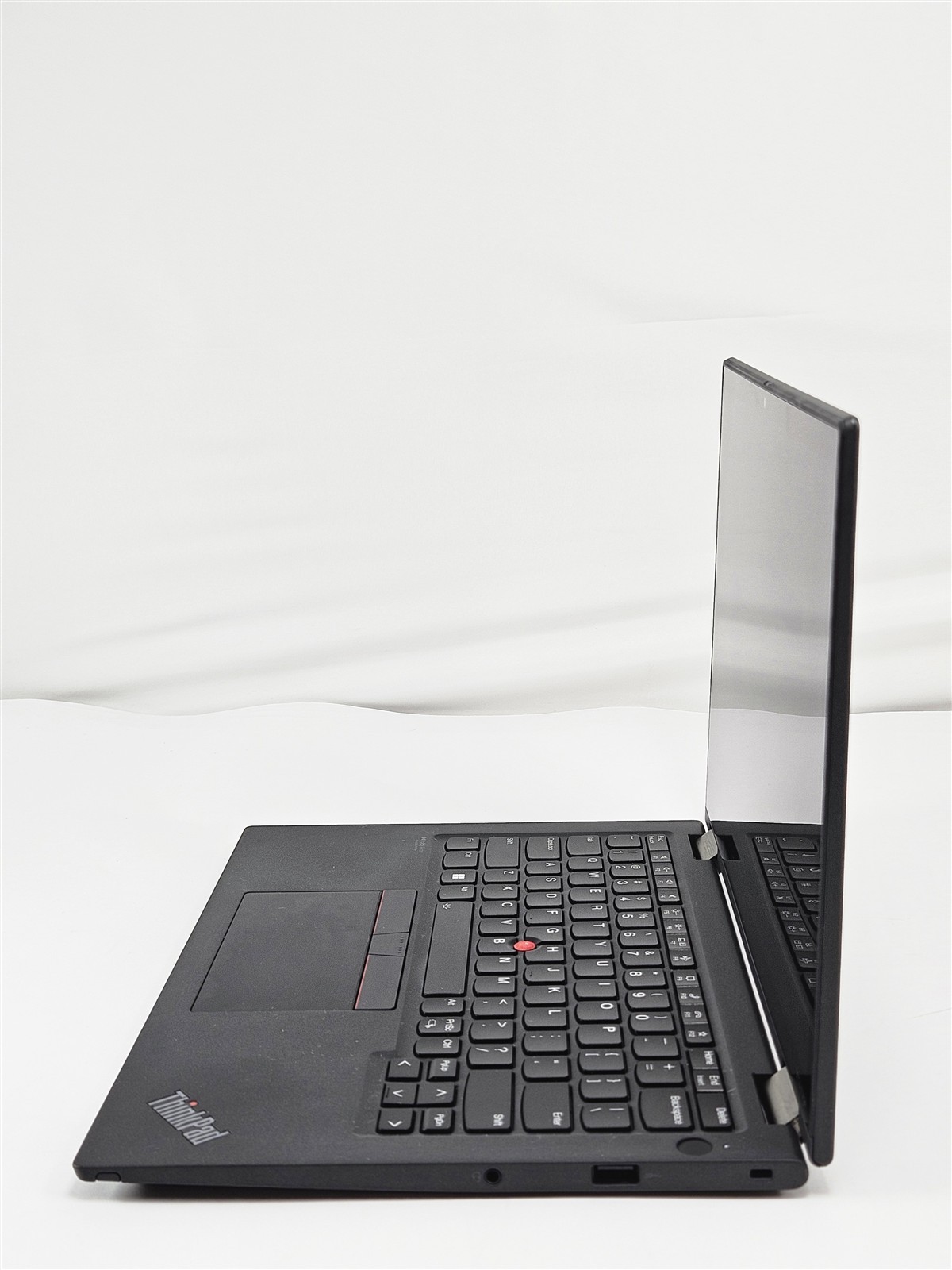 Lenovo 13.3″ ThinkPad X13 Yoga Gen 3 i5-1245U 16GB RAM 256GB SSD Grade A