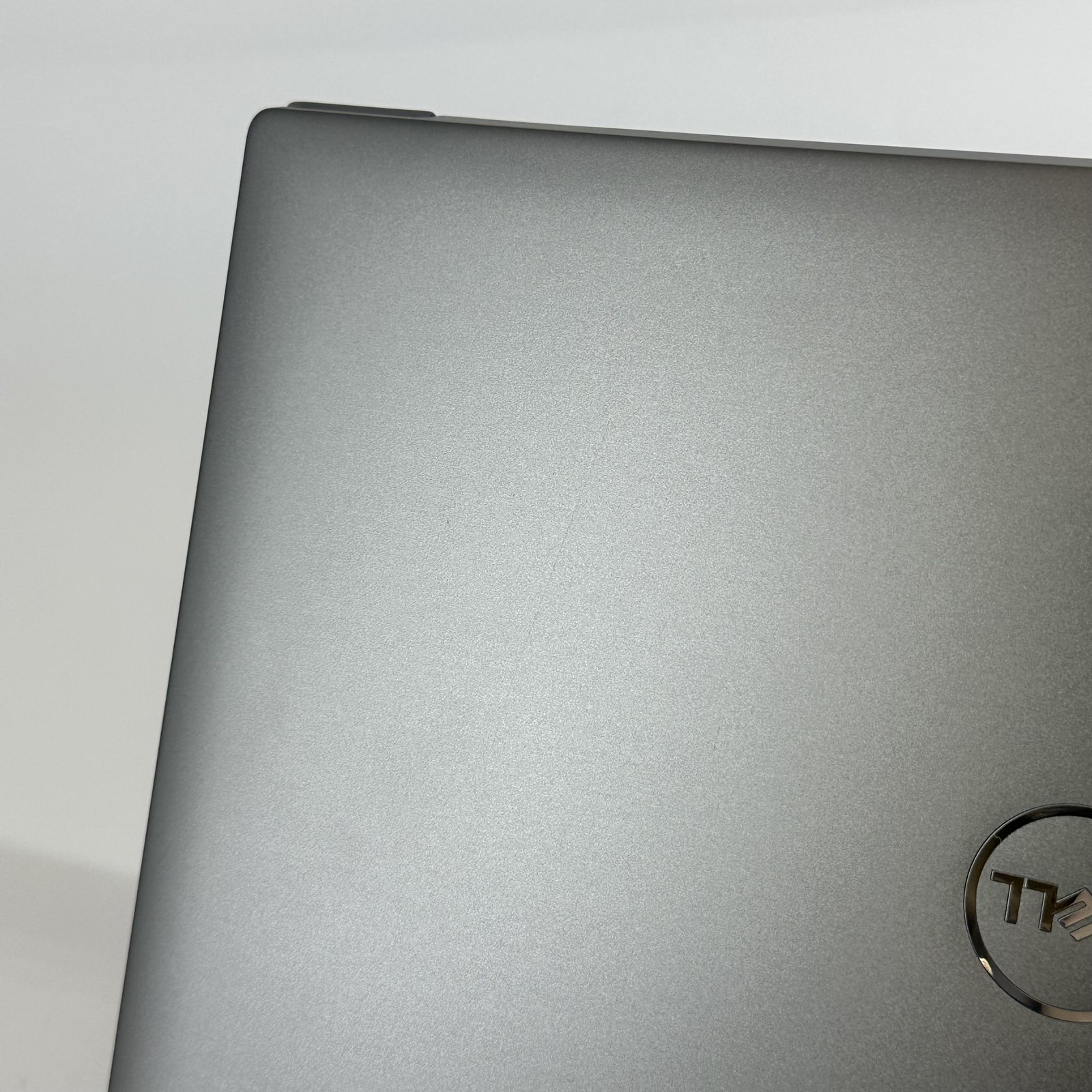 Dell Precision 5480 14 FHD 2.5 GHz i7-13800H 32GB 256GB SSD RTX A1000 Good